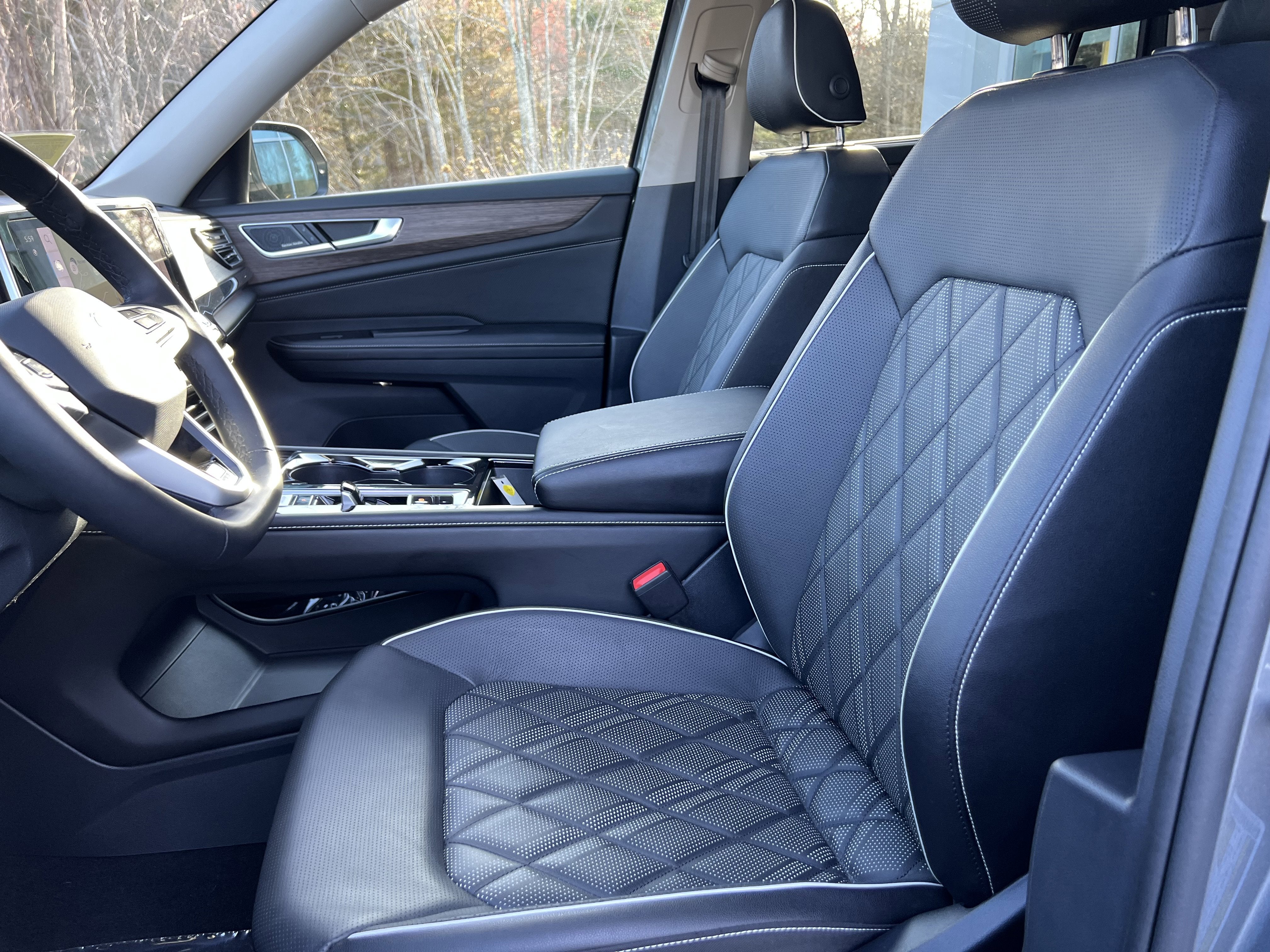 2025 Volkswagen Atlas 2.0T SEL Premium R-Line