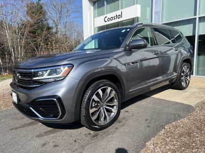 2023 Volkswagen Atlas 3.6L V6 SEL Premium R-Line w/captains chairs