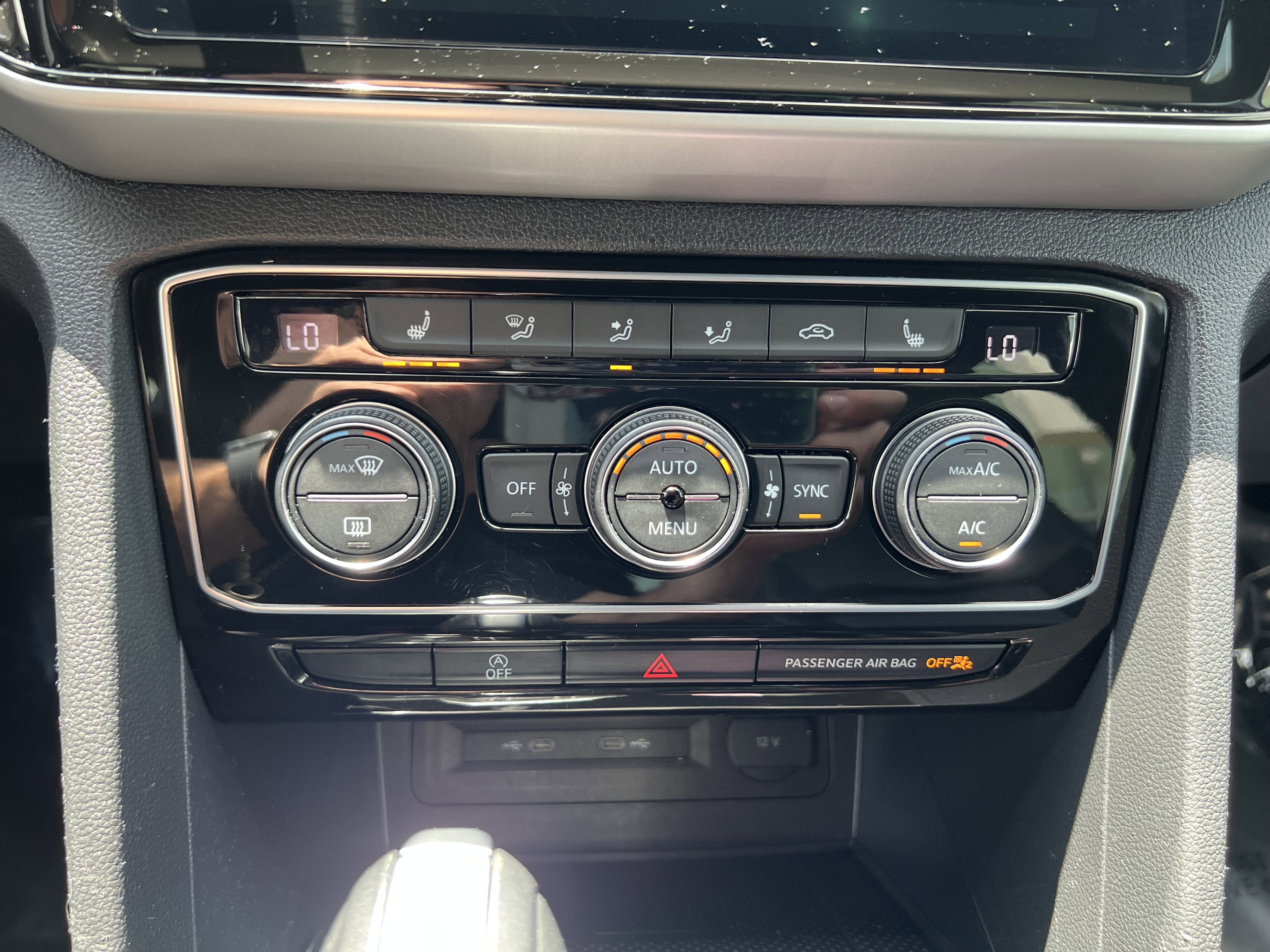 2023 Volkswagen Atlas Cross Sport 2.0T SE w/Technology