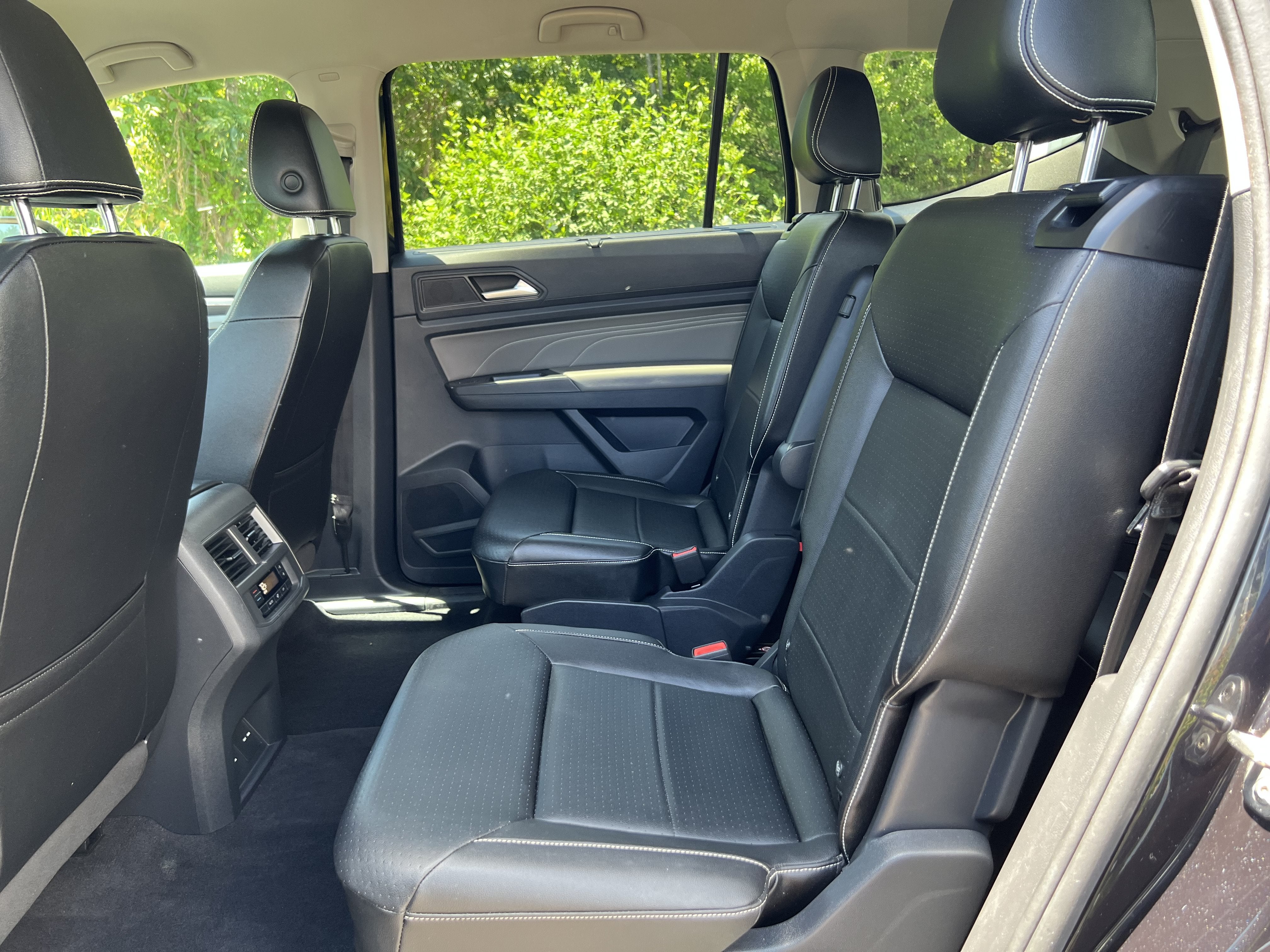 2022 Volkswagen Atlas 2.0T SE w/Technology