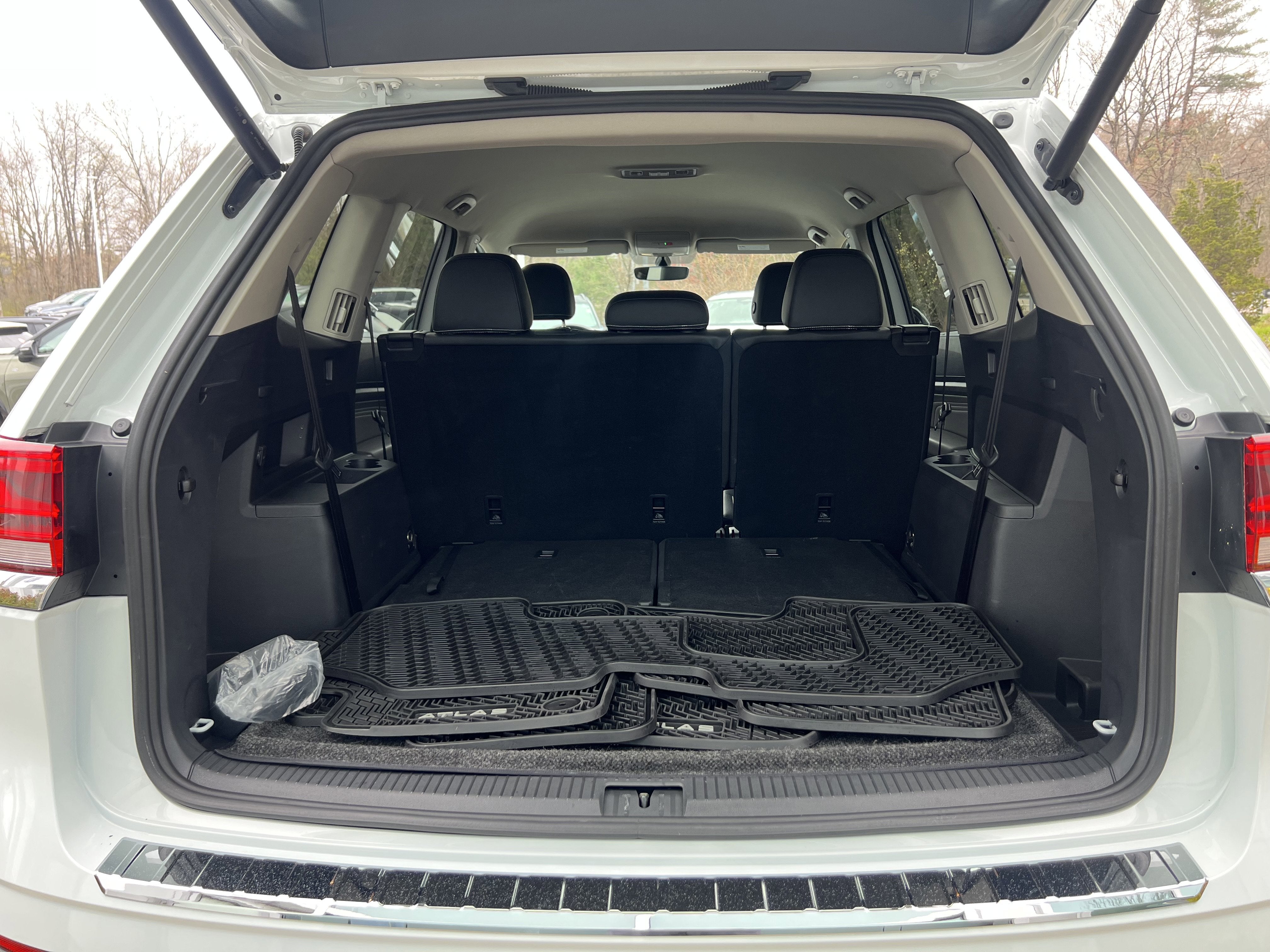2023 Volkswagen Atlas 2.0T SE w/Technology