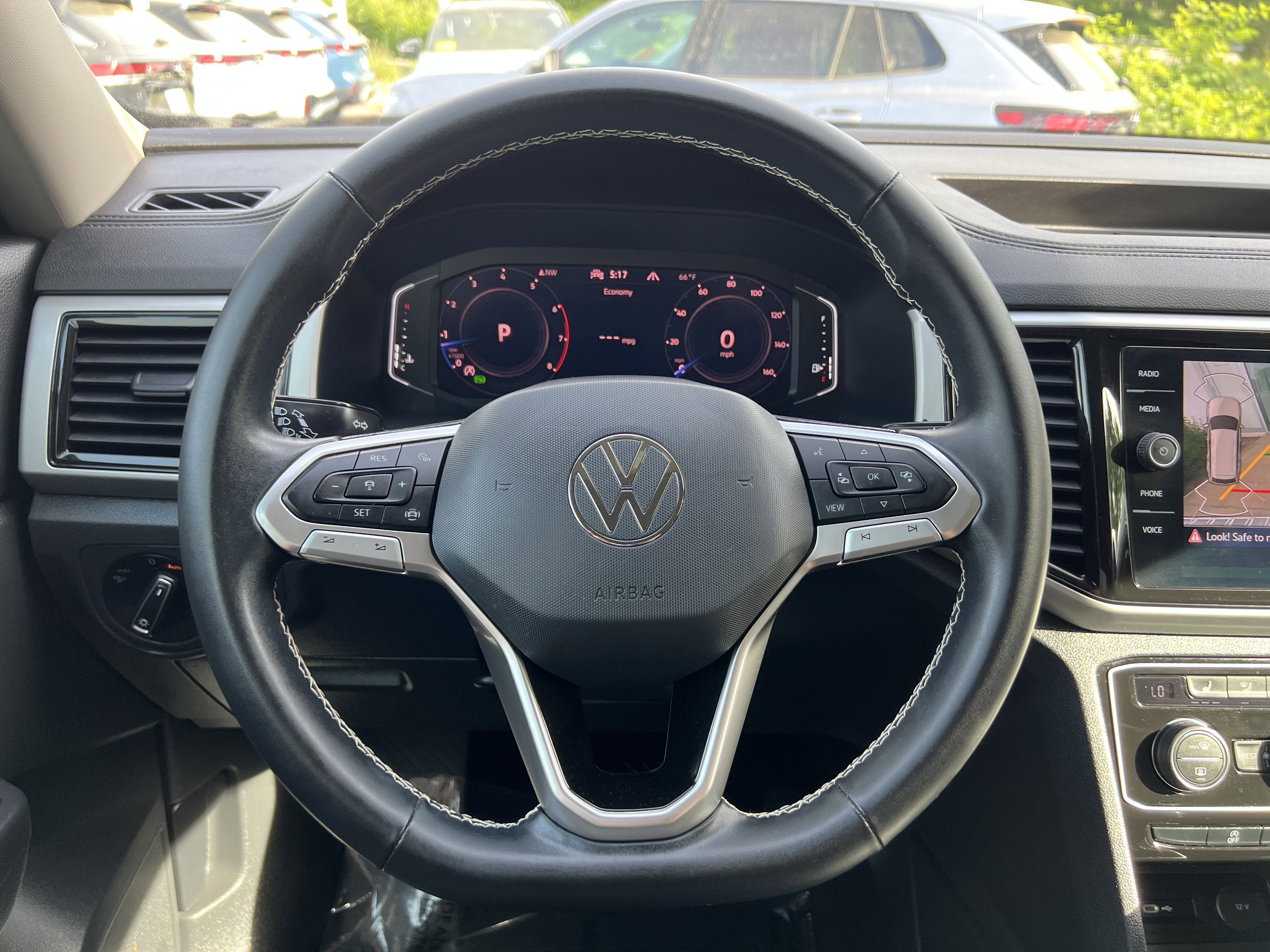 2023 Volkswagen Atlas 3.6L V6 SE w/Technology