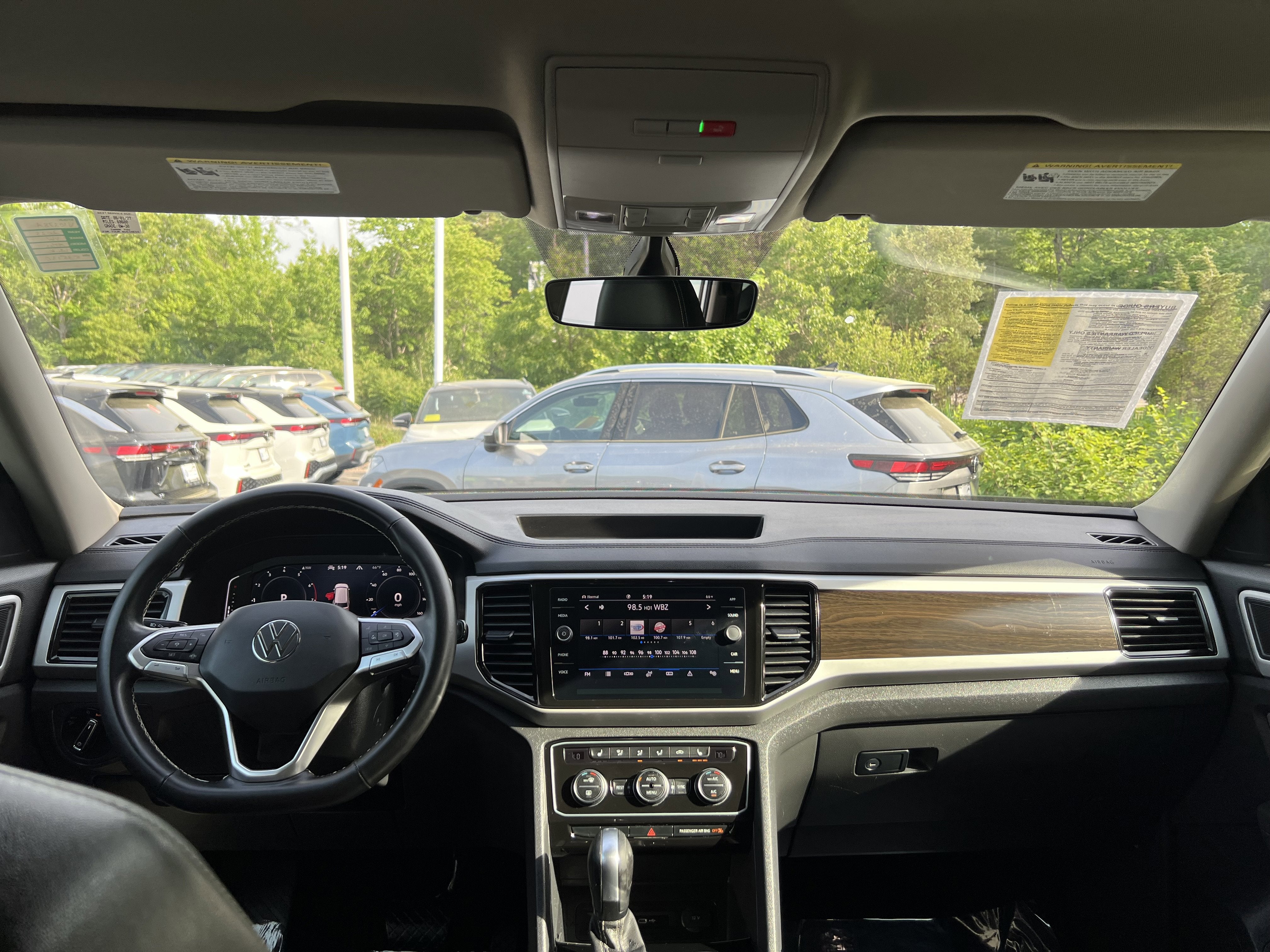 2023 Volkswagen Atlas 3.6L V6 SE w/Technology