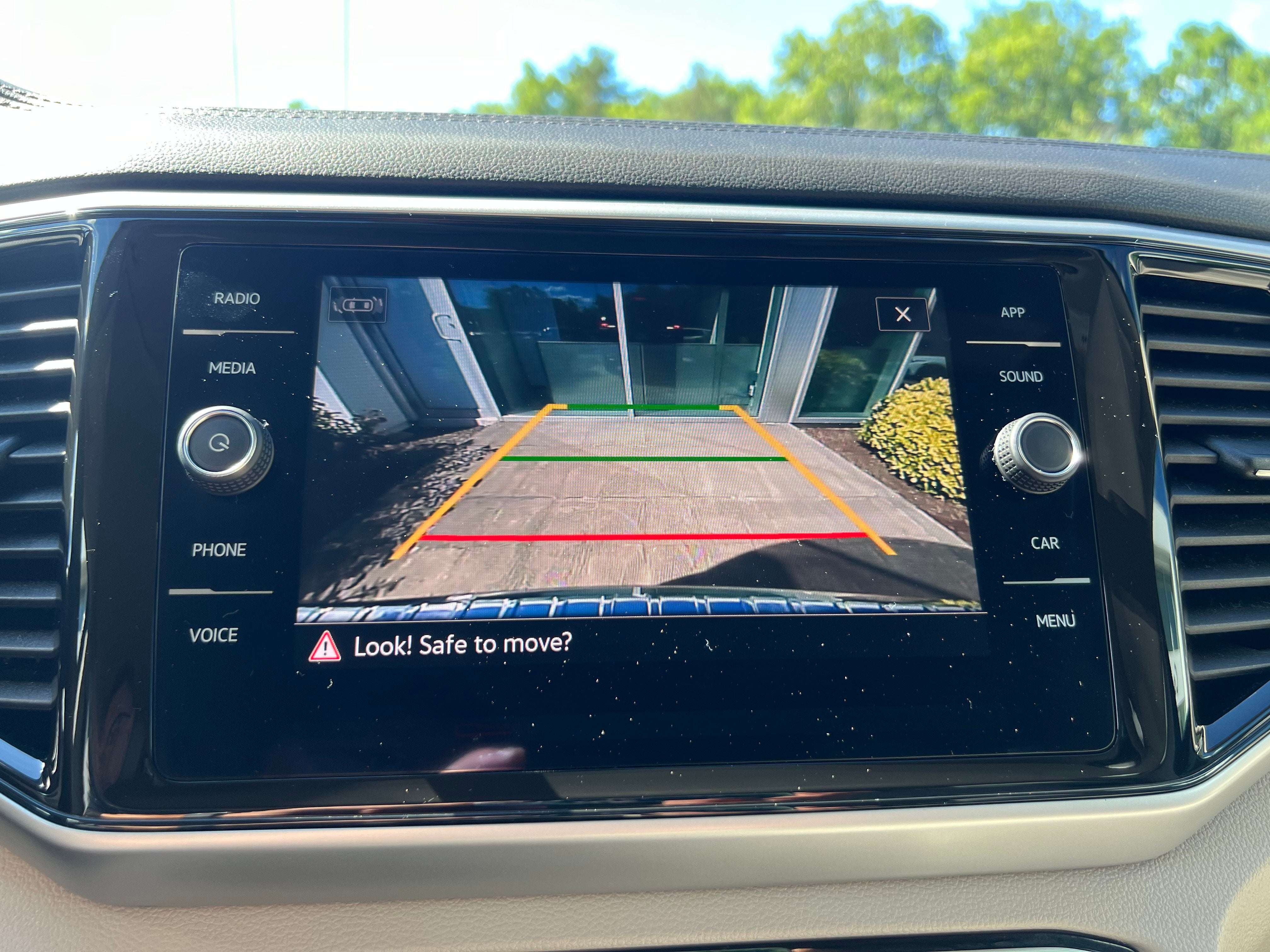 2023 Volkswagen Atlas 3.6L V6 SE w/Technology