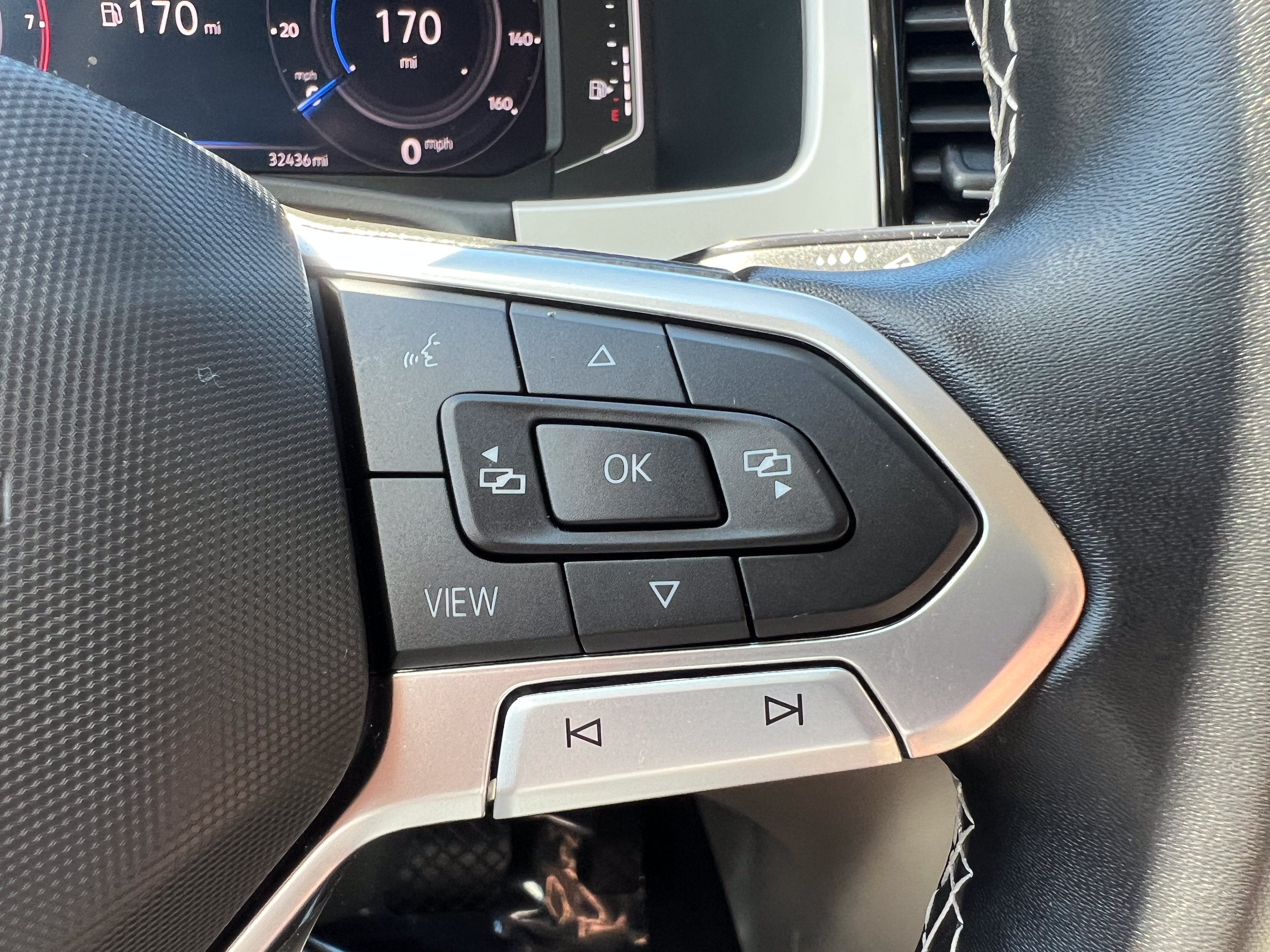2023 Volkswagen Atlas 3.6L V6 SE w/Technology