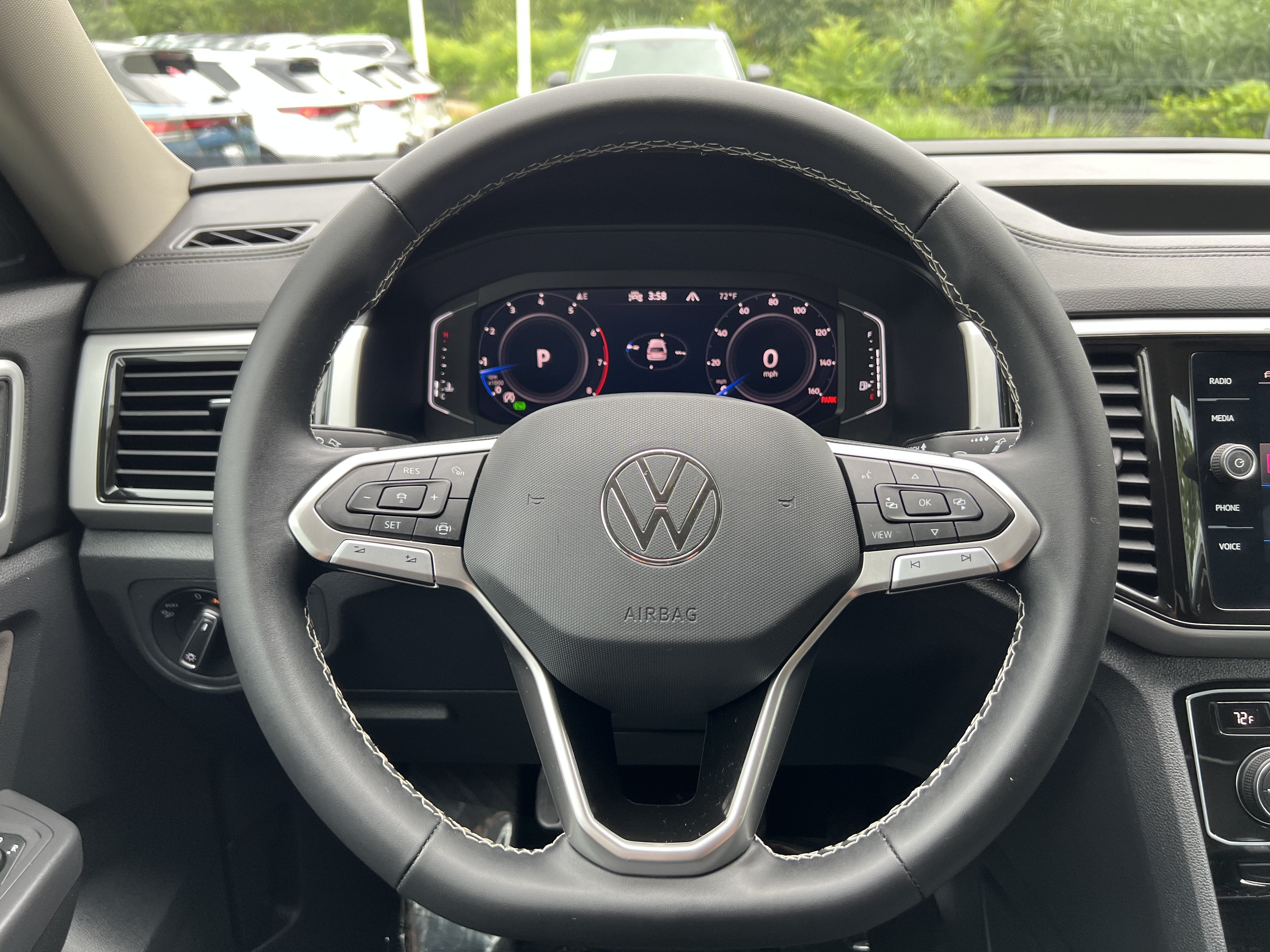 2023 Volkswagen Atlas 3.6L V6 SE w/Technology