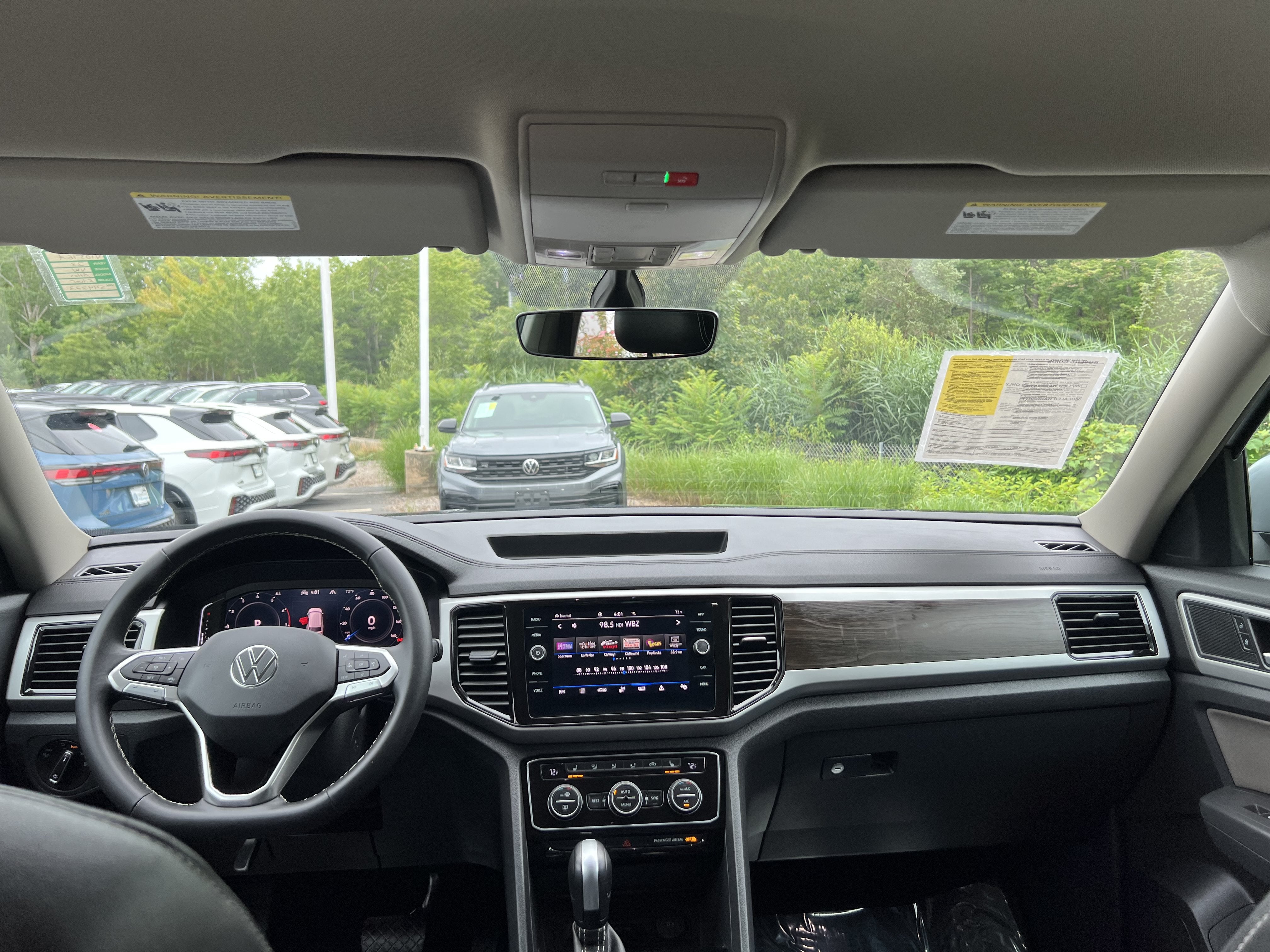 2023 Volkswagen Atlas 3.6L V6 SE w/Technology