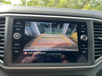 2021 Volkswagen Atlas 3.6L V6 SE w/Technology