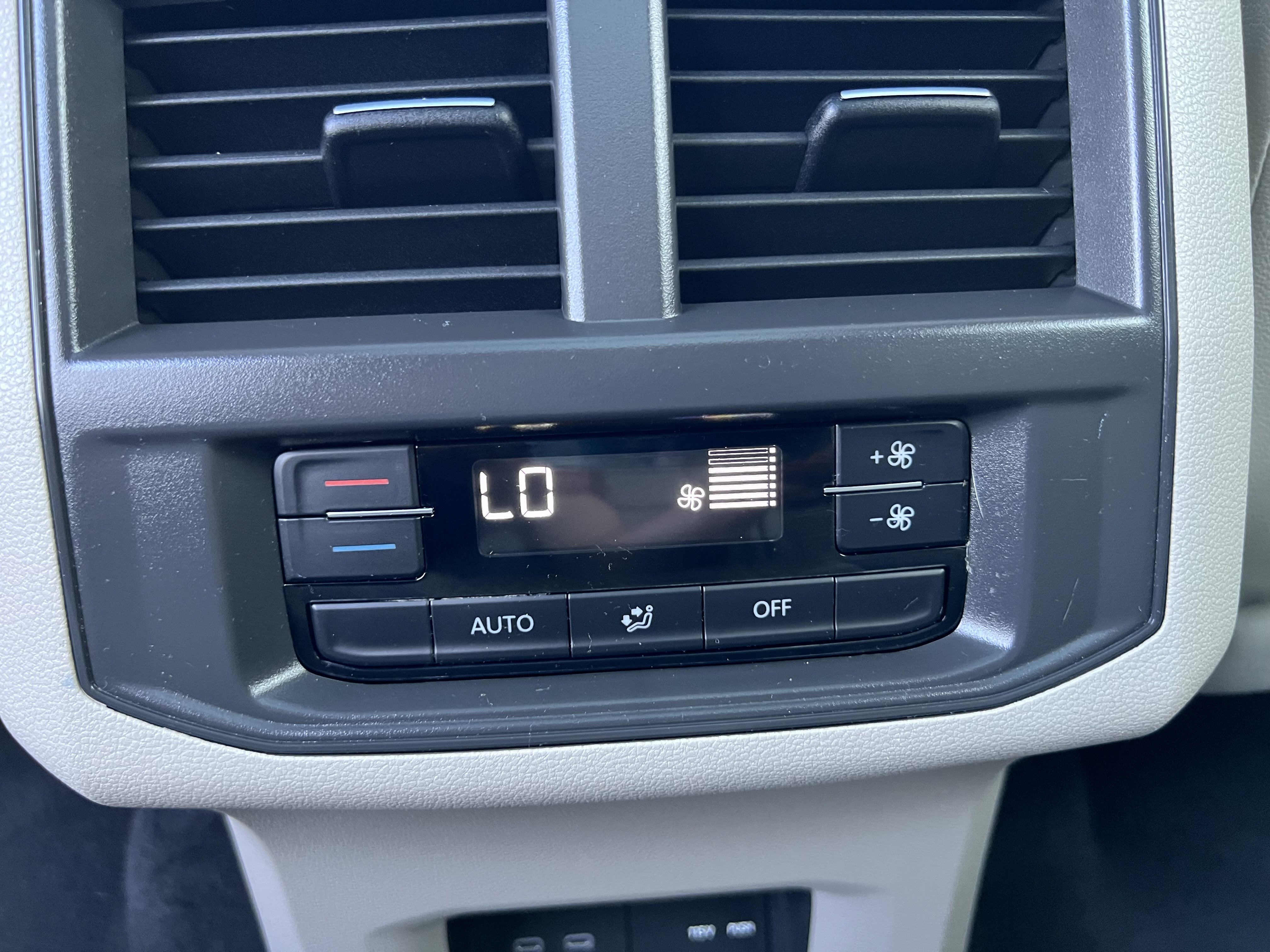 2023 Volkswagen Atlas 3.6L V6 SE w/Technology W/Panoramic Sunroof