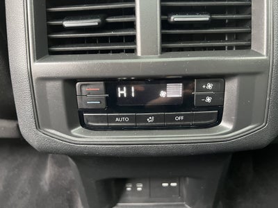 2023 Volkswagen Atlas 3.6L V6 SE w/Technology w/panoramic sunroof