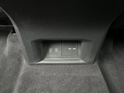 2023 Volkswagen Atlas 3.6L V6 SE w/Technology w/panoramic sunroof