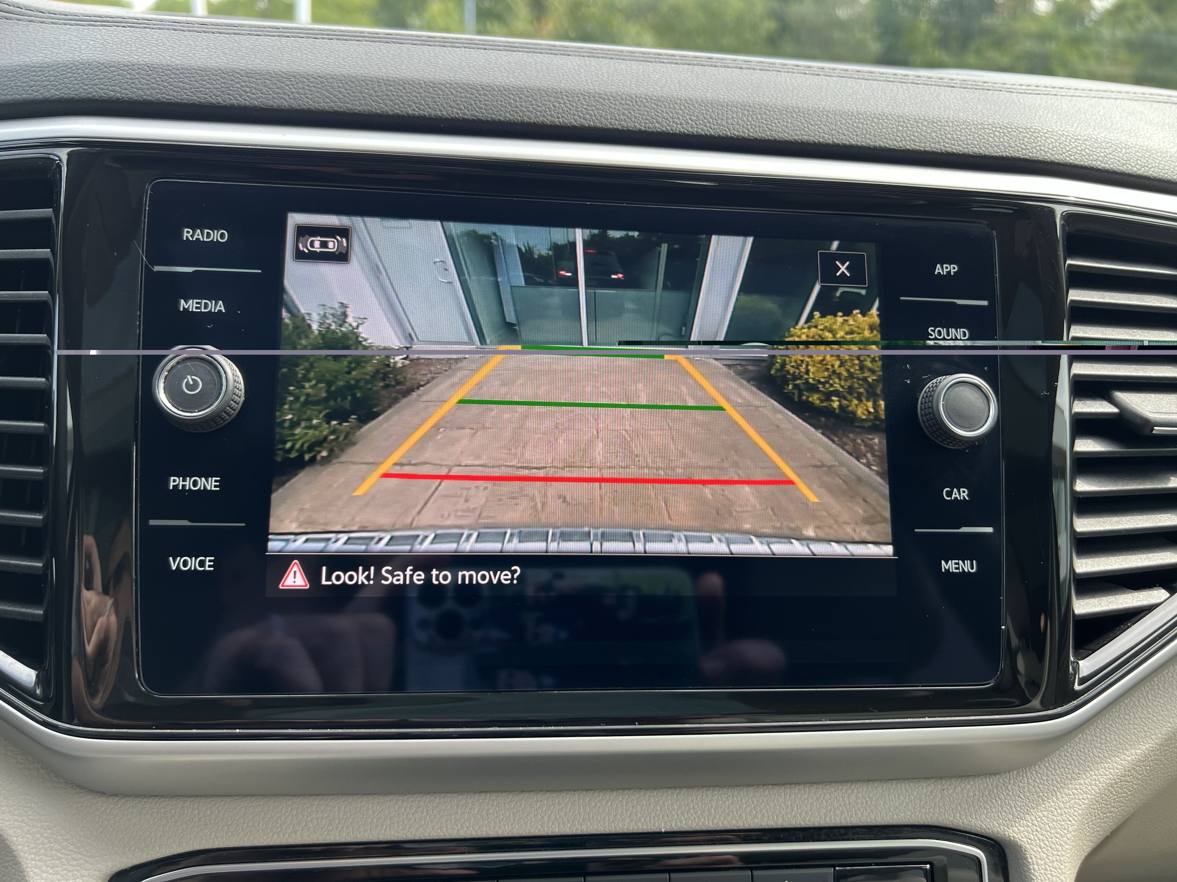2023 Volkswagen Atlas 3.6L V6 SE w/Technology