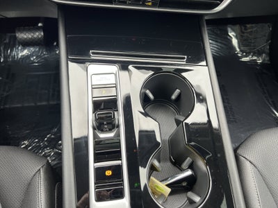 2024 Volkswagen Atlas 2.0T SE w/Technology w/panoramic sunroof and BWP