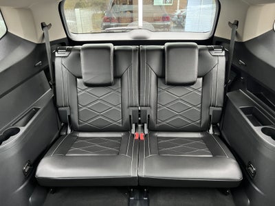 2024 Volkswagen Atlas 2.0T SE w/Technology w/panoramic sunroof and BWP