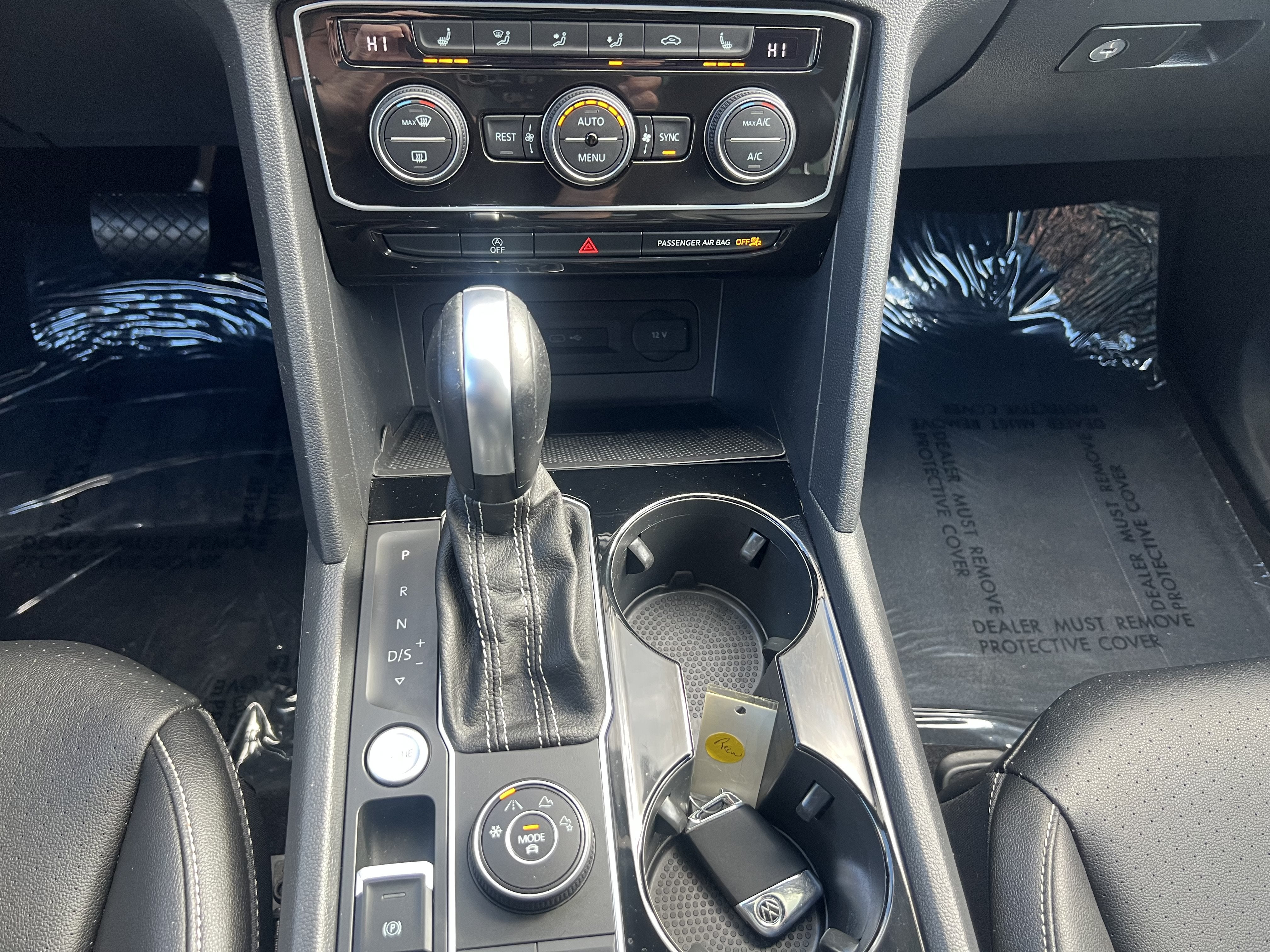 2023 Volkswagen Atlas 3.6L V6 SE w/Technology w/sunroof