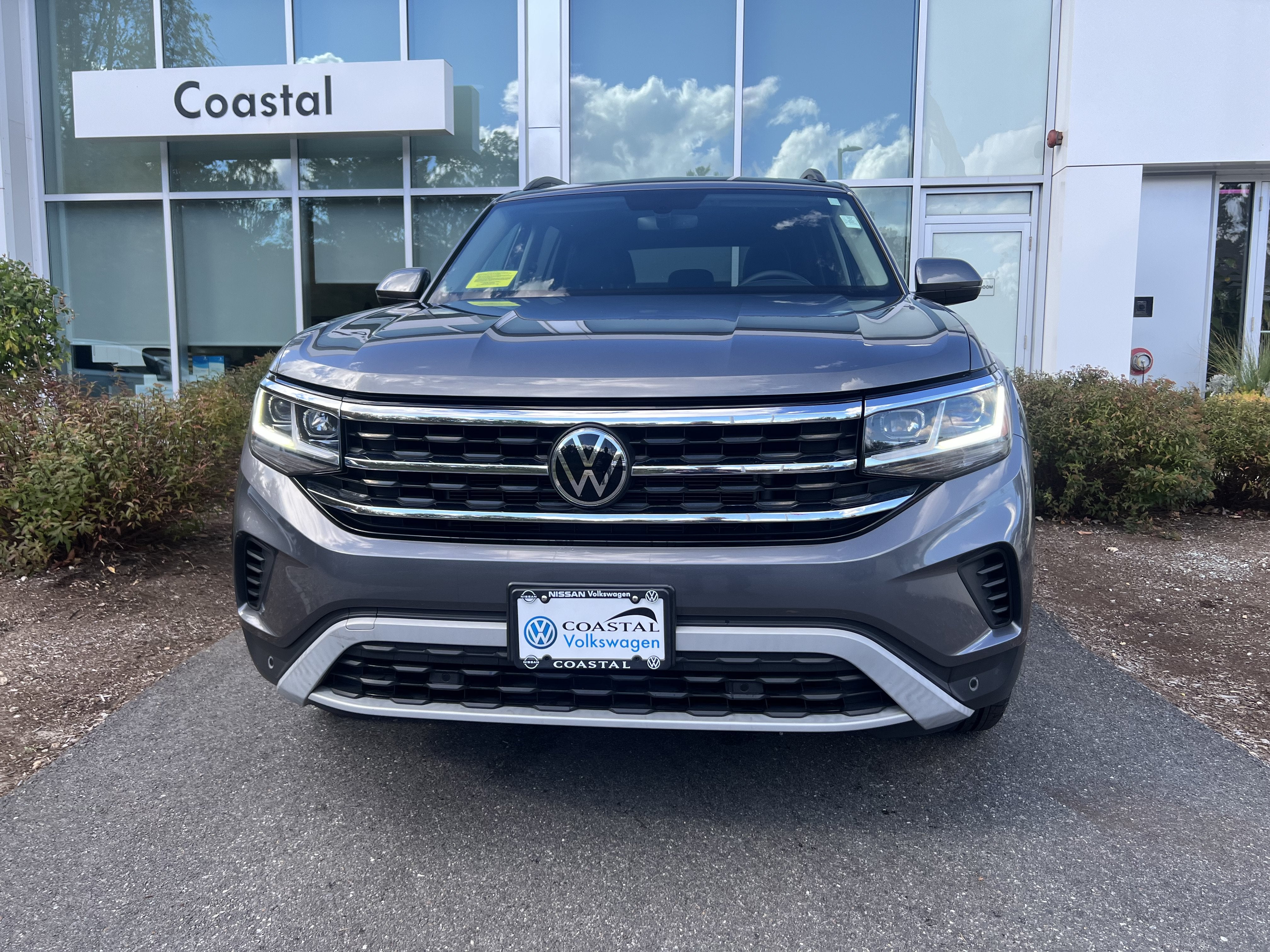 2023 Volkswagen Atlas 3.6L V6 SE w/Technology w/sunroof