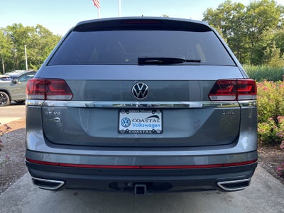 2023 Volkswagen Atlas 3.6L V6 SE w/Technology W/Panoramic Sunroof & Captains Chairs