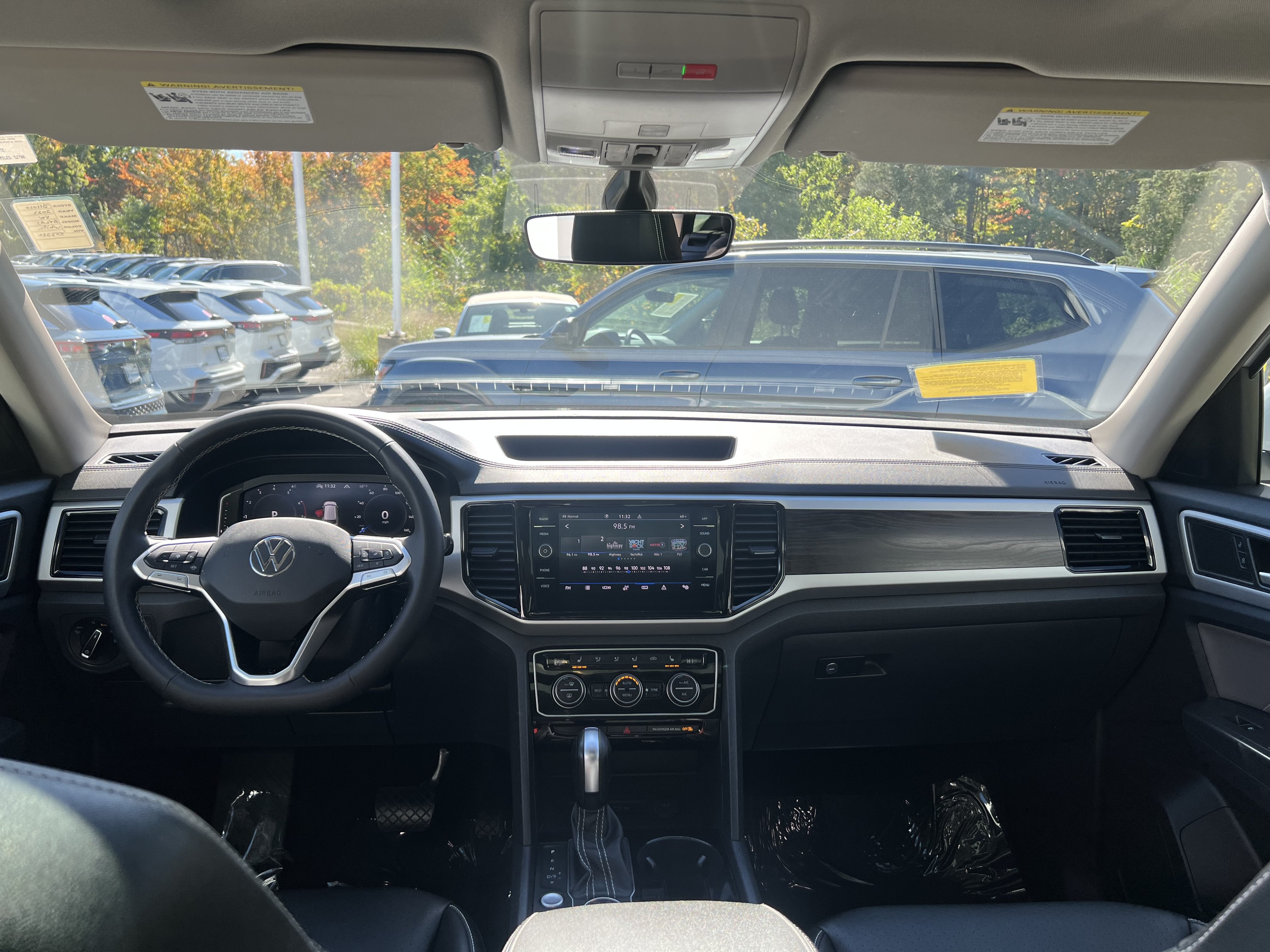 2023 Volkswagen Atlas 3.6L V6 SE w/Technology