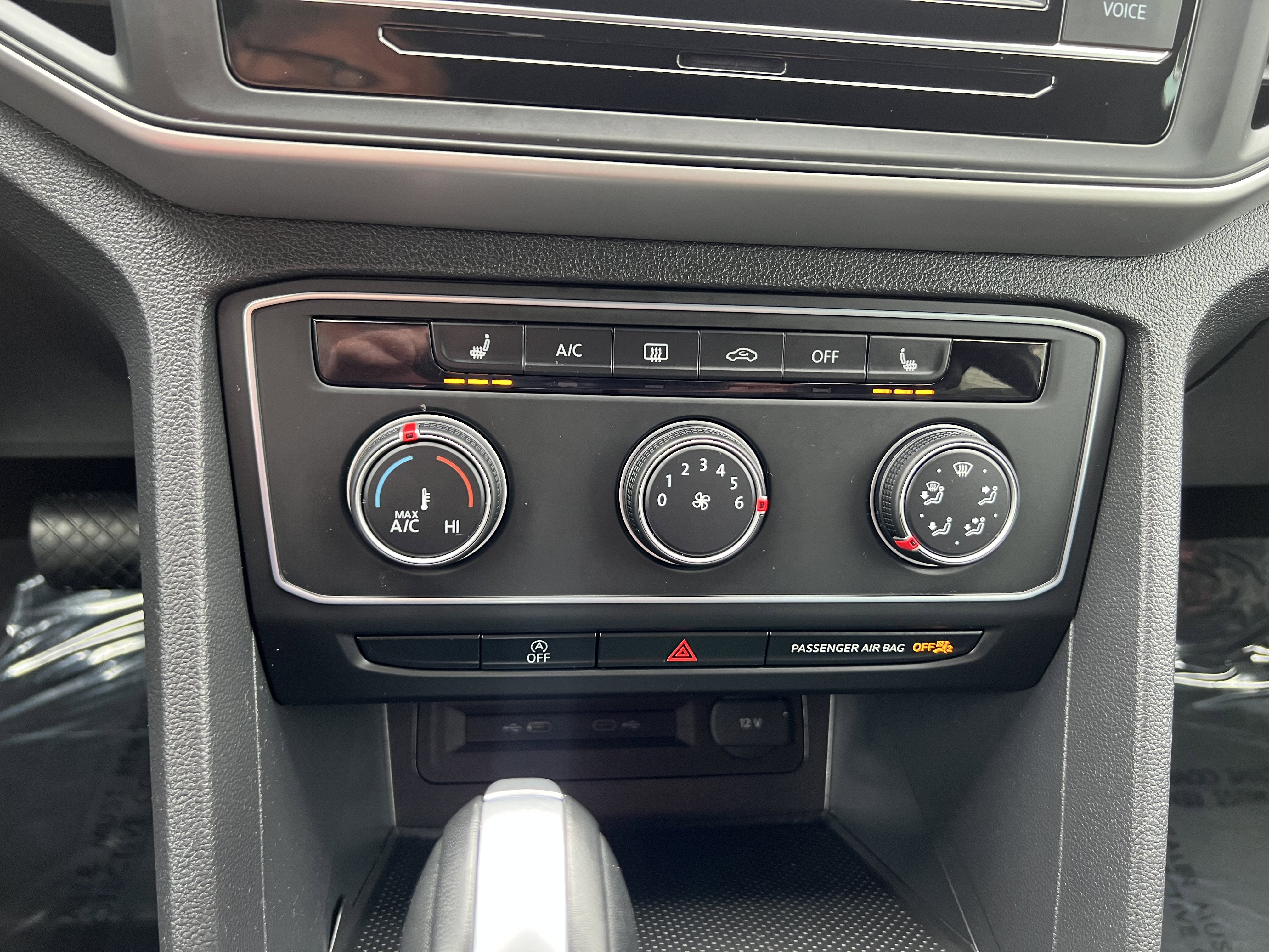 2023 Volkswagen Atlas Cross Sport 2.0T SE