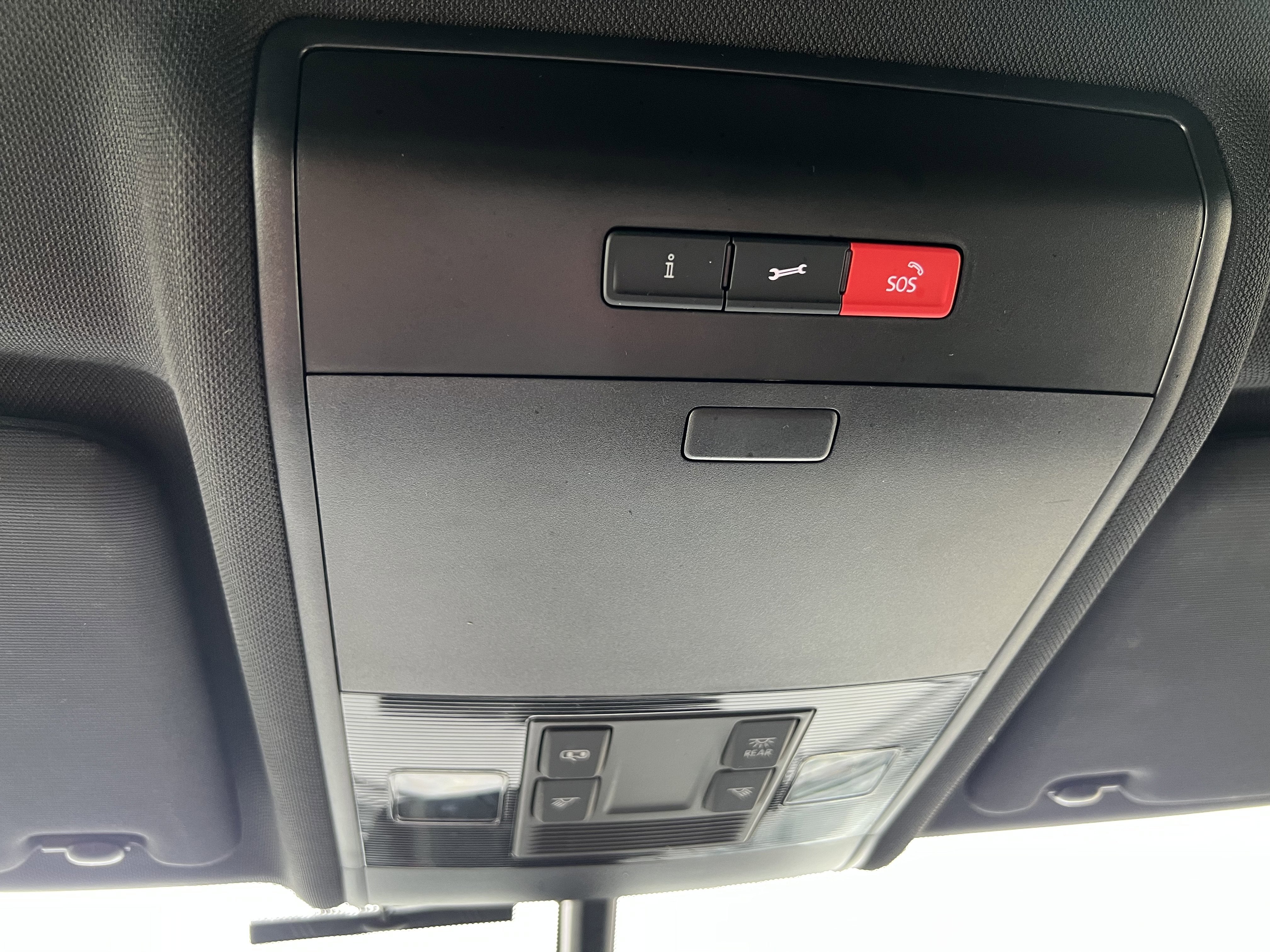 2023 Volkswagen Atlas Cross Sport 2.0T SE