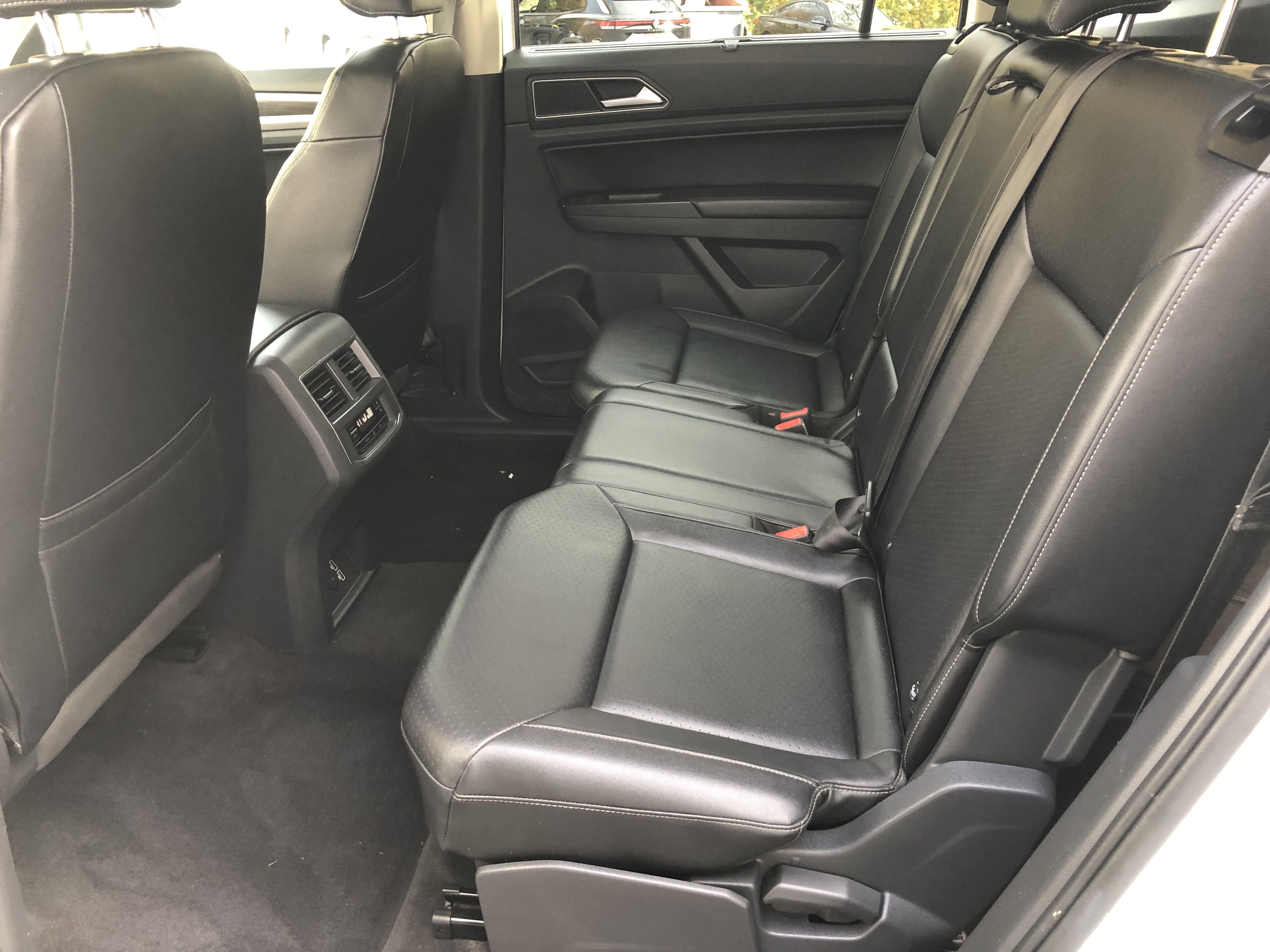 2018 Volkswagen Atlas 3.6L V6 SE w/Technology R-Line
