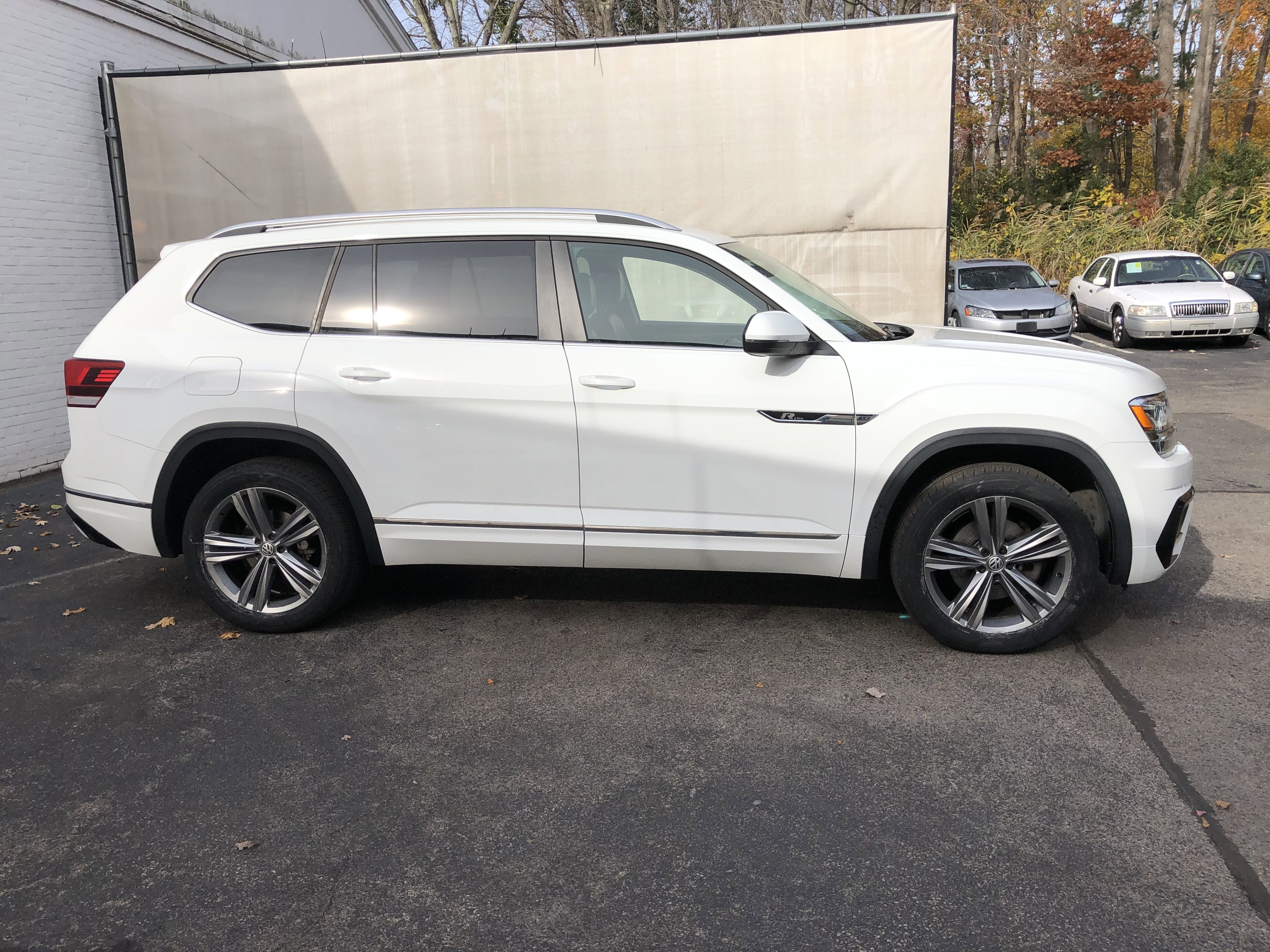 2018 Volkswagen Atlas 3.6L V6 SE w/Technology R-Line