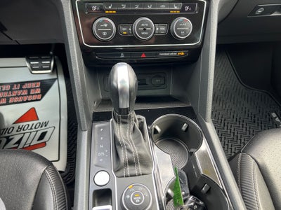 2022 Volkswagen Atlas Cross Sport 3.6L V6 SEL R-Line