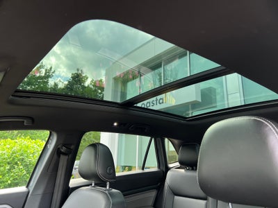 2022 Volkswagen Atlas Cross Sport 3.6L V6 SEL R-Line