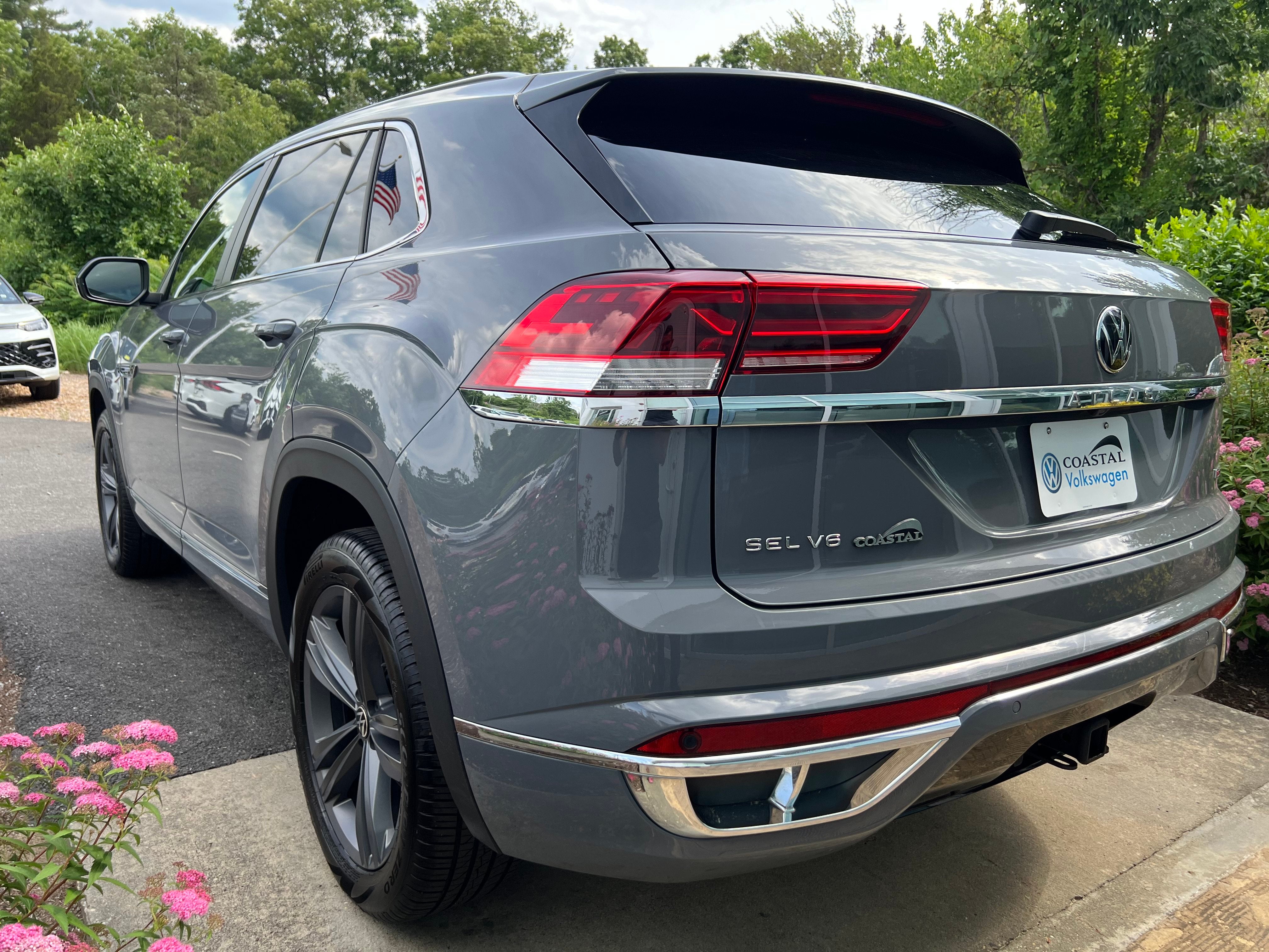 2022 Volkswagen Atlas Cross Sport 3.6L V6 SEL R-Line