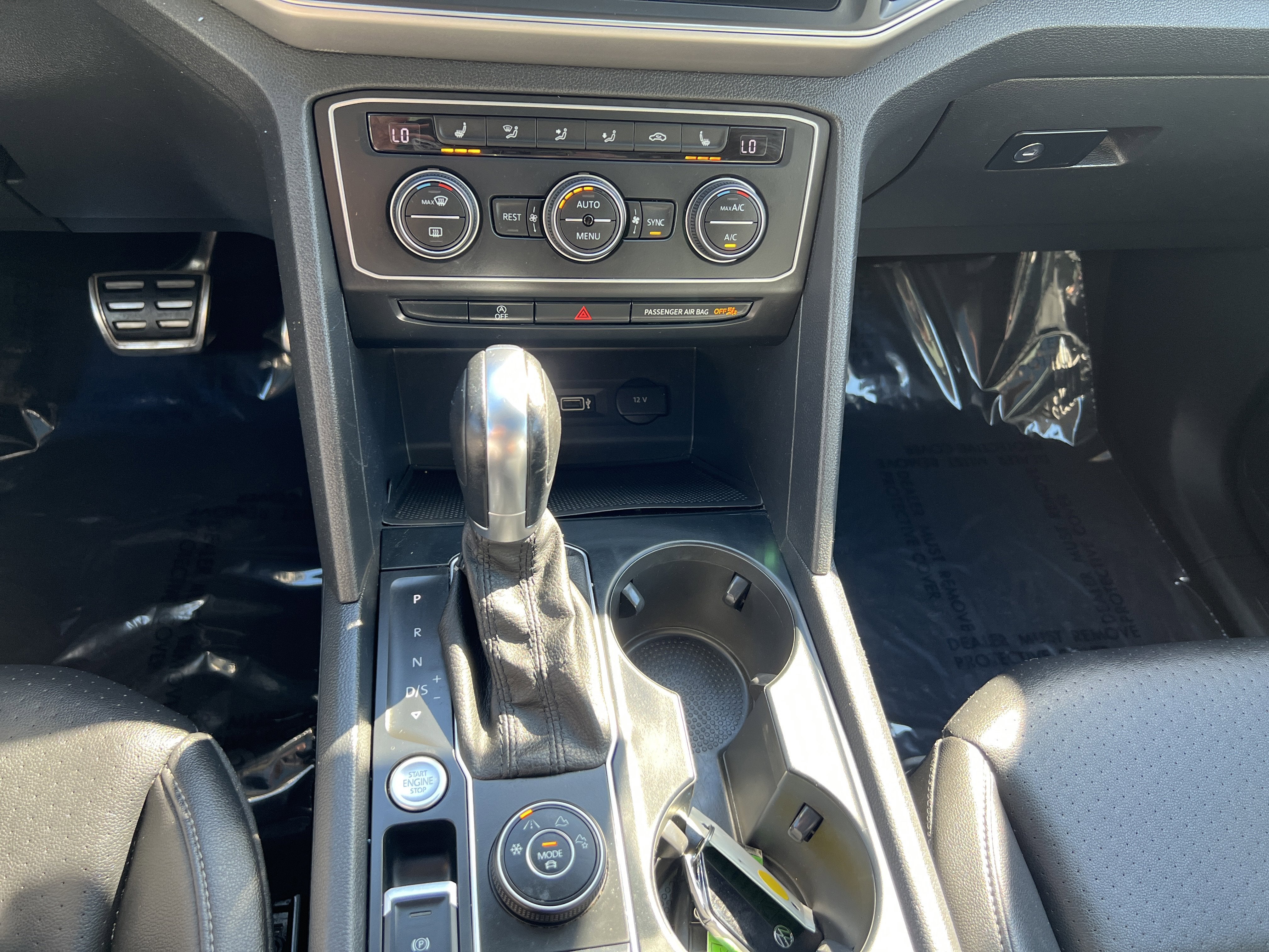 2019 Volkswagen Atlas 3.6L V6 SE w/Technology R-Line