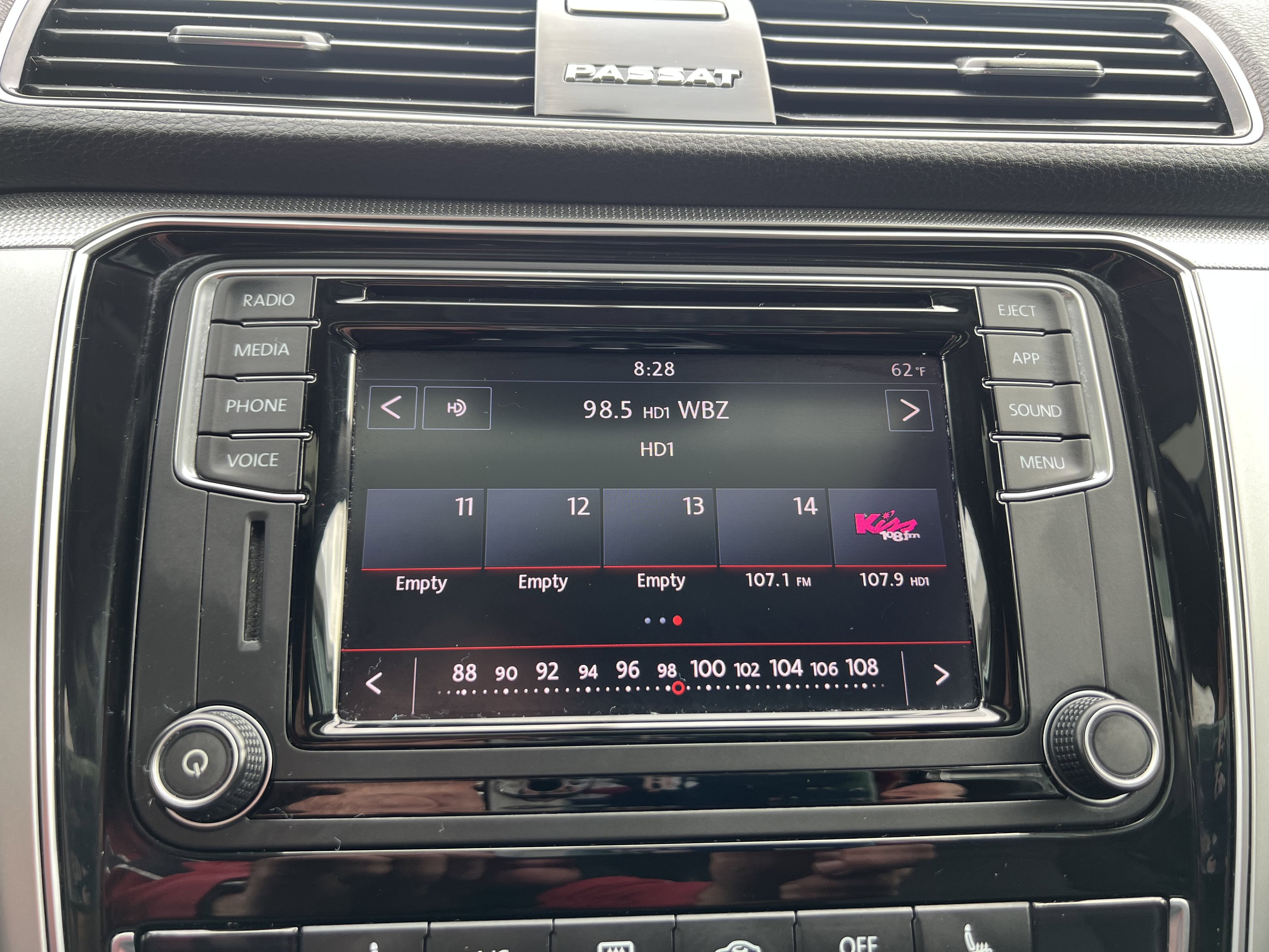 2019 Volkswagen Passat 2.0T Wolfsburg Edition