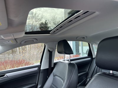 2019 Volkswagen Passat 2.0T Wolfsburg Edition