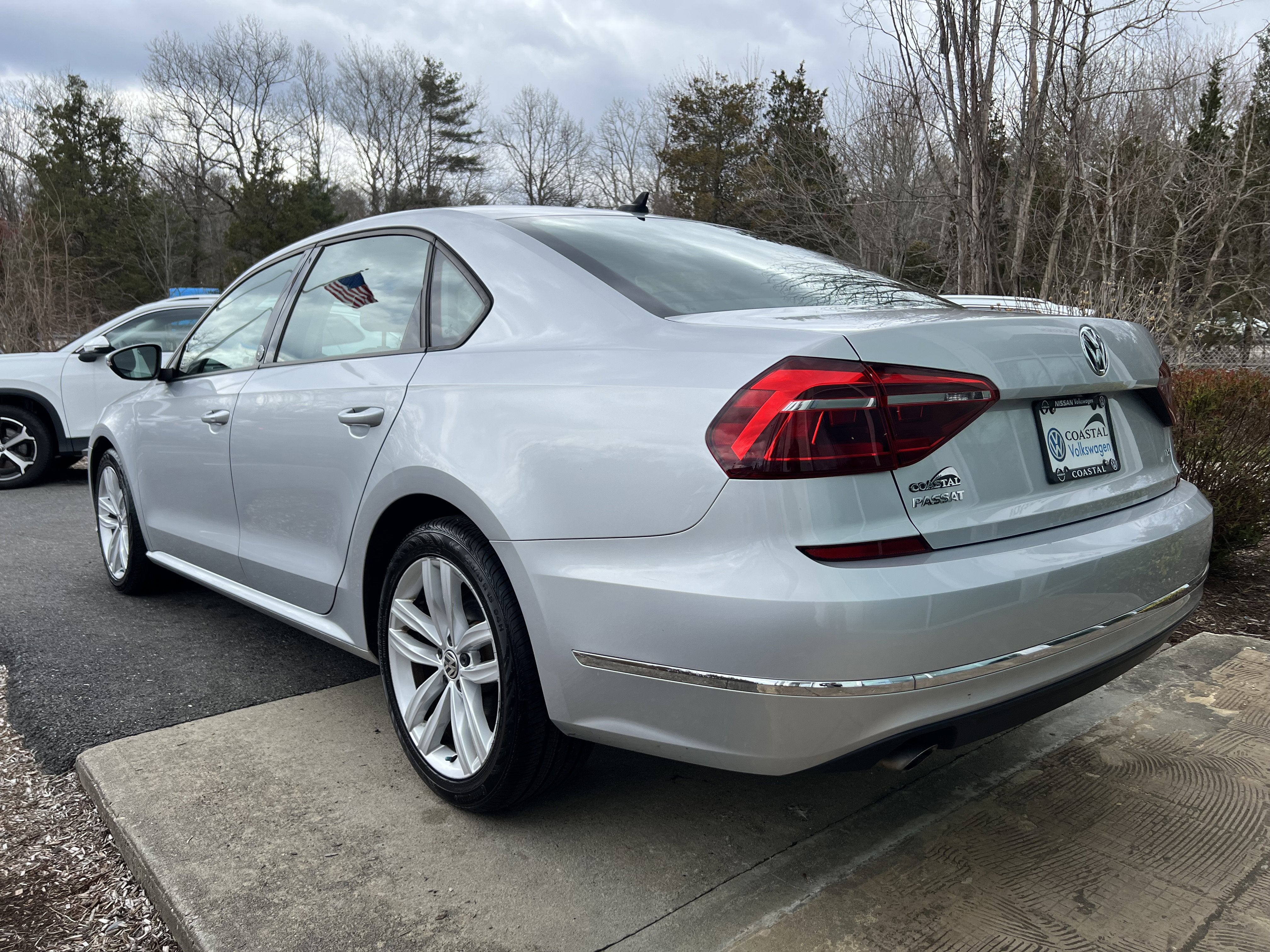 2019 Volkswagen Passat 2.0T Wolfsburg Edition