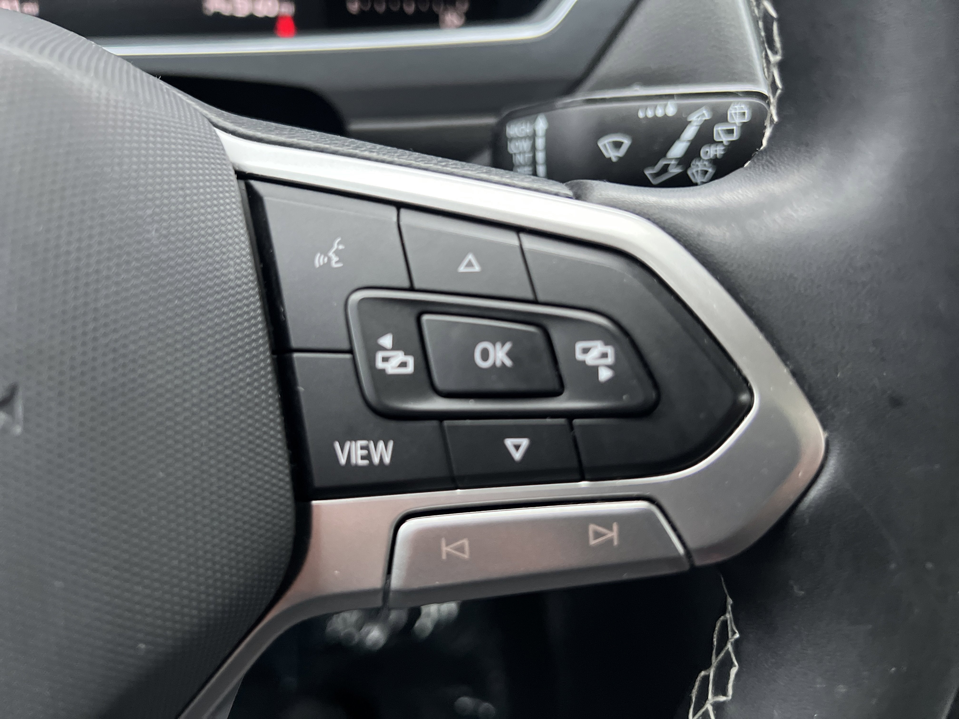 2022 Volkswagen Tiguan S W/Convenience Package