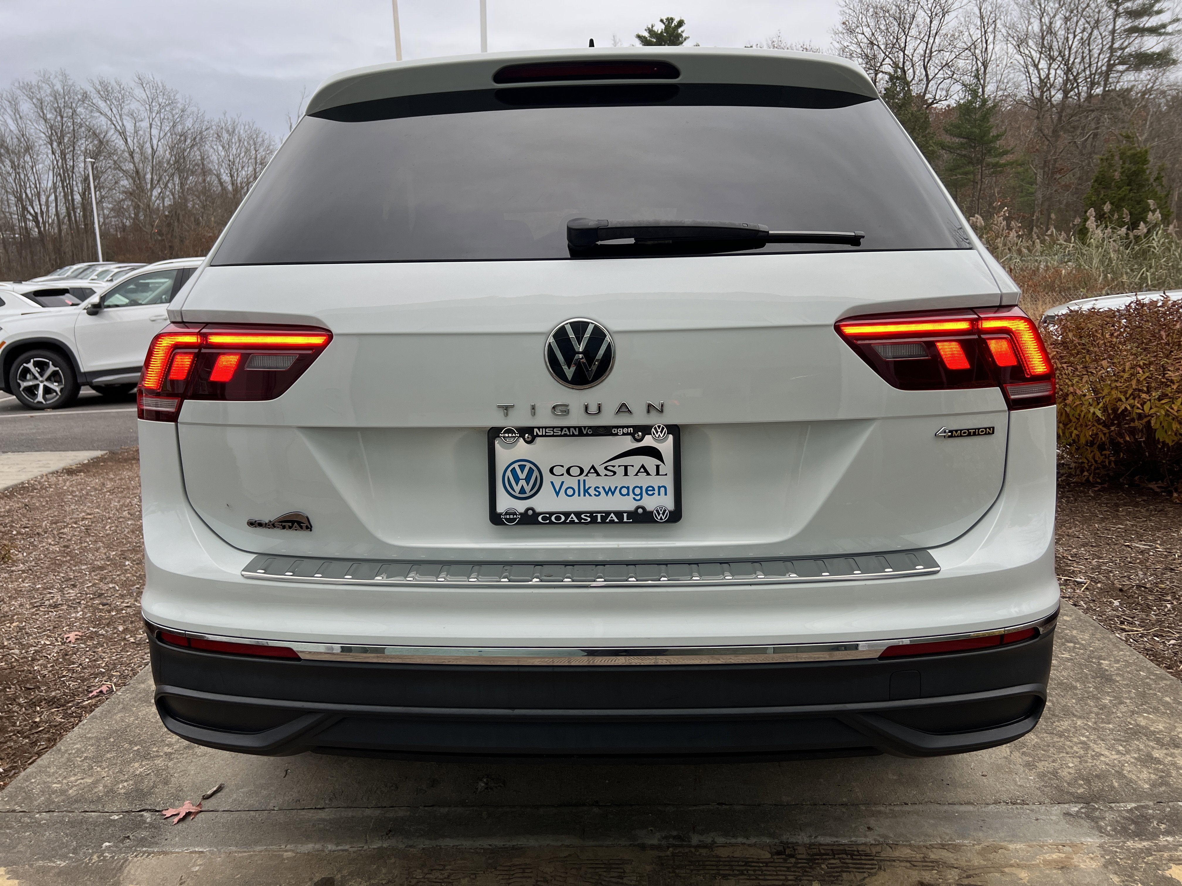 2022 Volkswagen Tiguan S W/Convenience Package