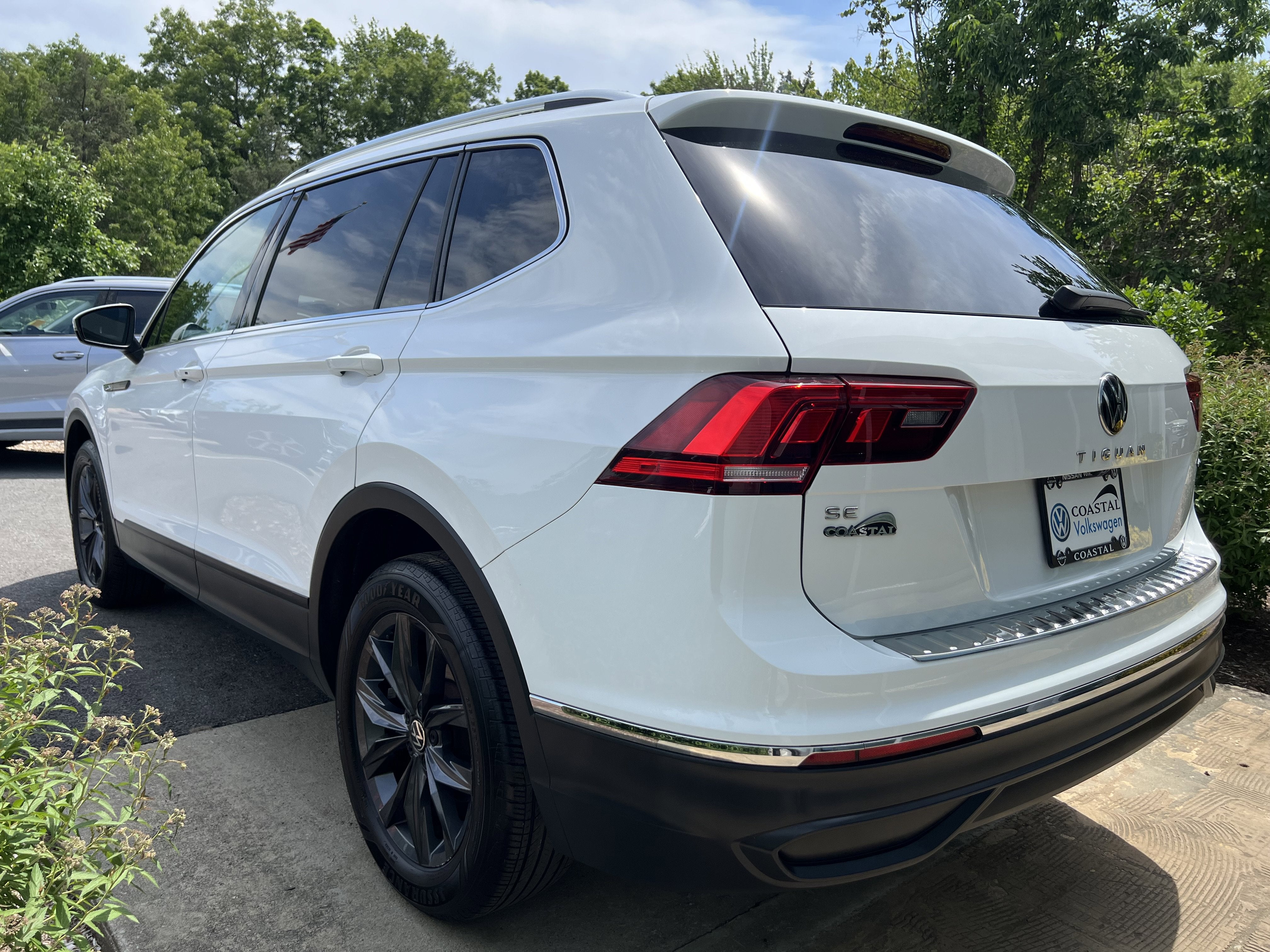 2022 Volkswagen Tiguan SE