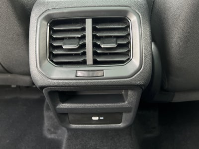 2025 Volkswagen Taos SE Black