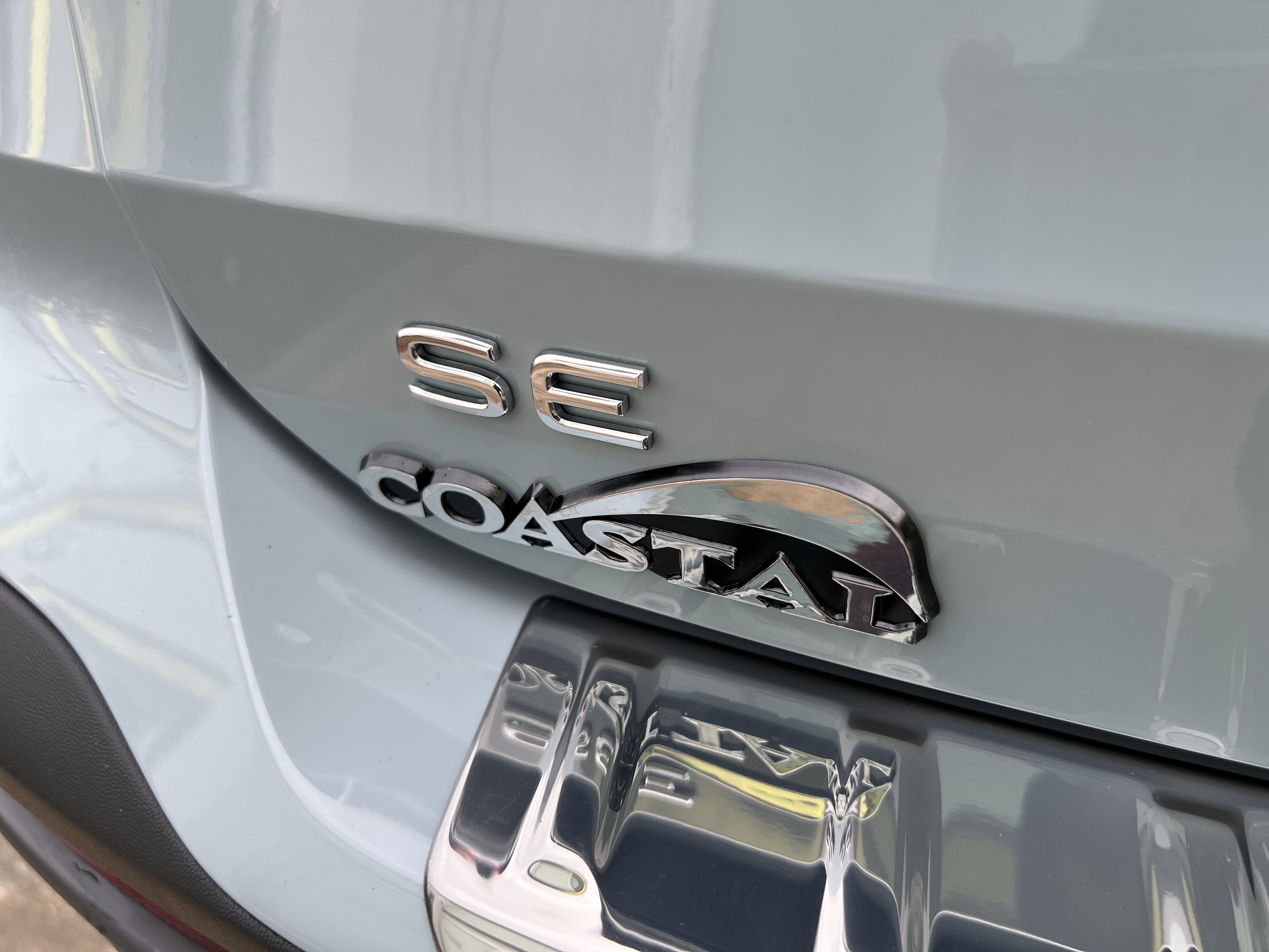 2025 Volkswagen Taos SE Black