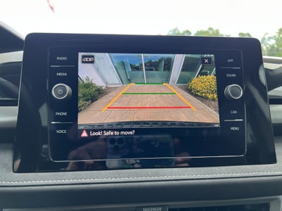 2025 Volkswagen Taos SE Black