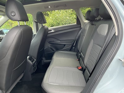 2025 Volkswagen Taos SE Black