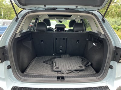2025 Volkswagen Taos SE Black