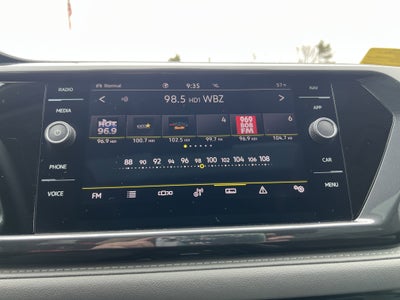 2023 Volkswagen Taos SEL