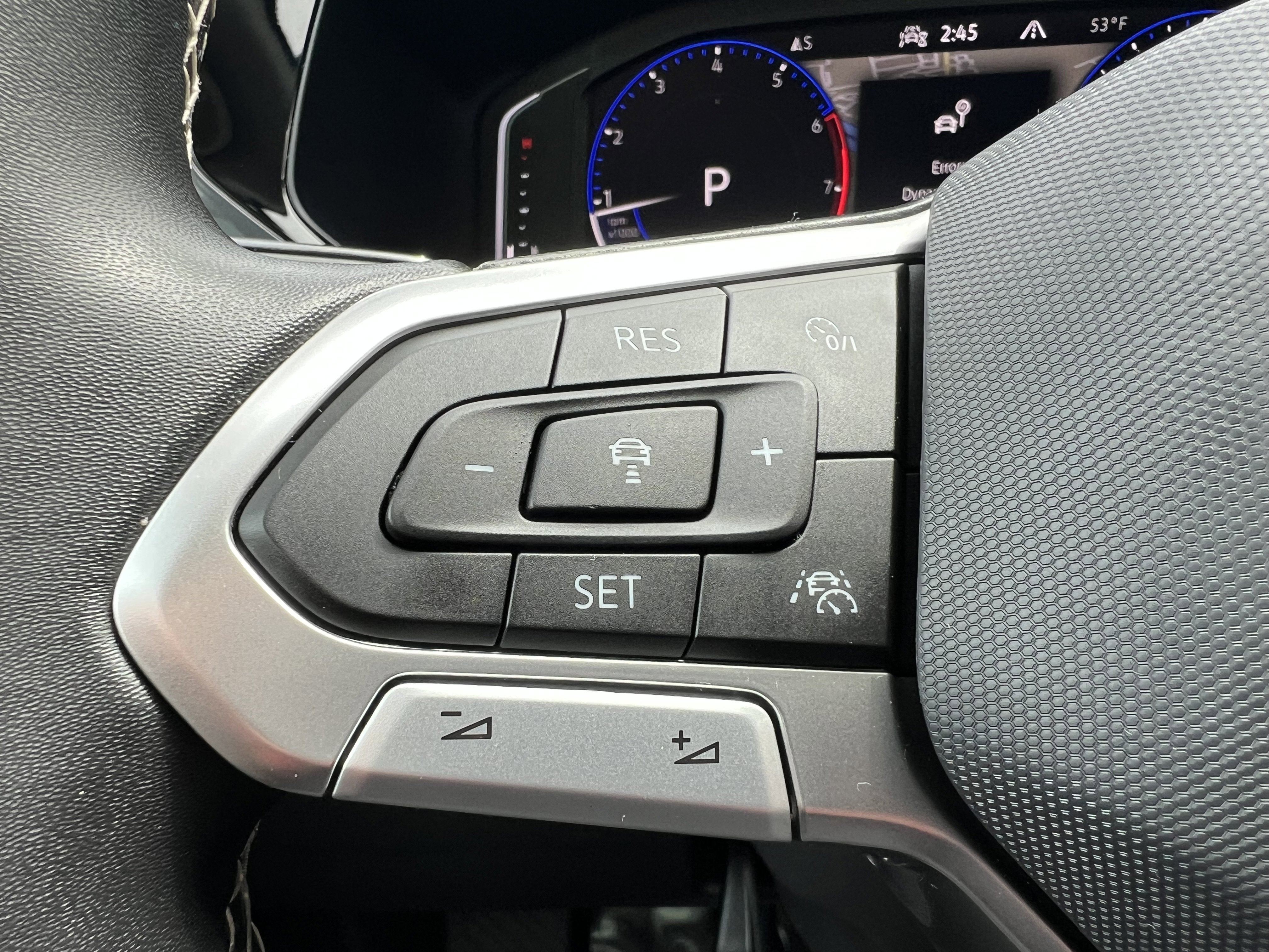 2023 Volkswagen Taos SEL