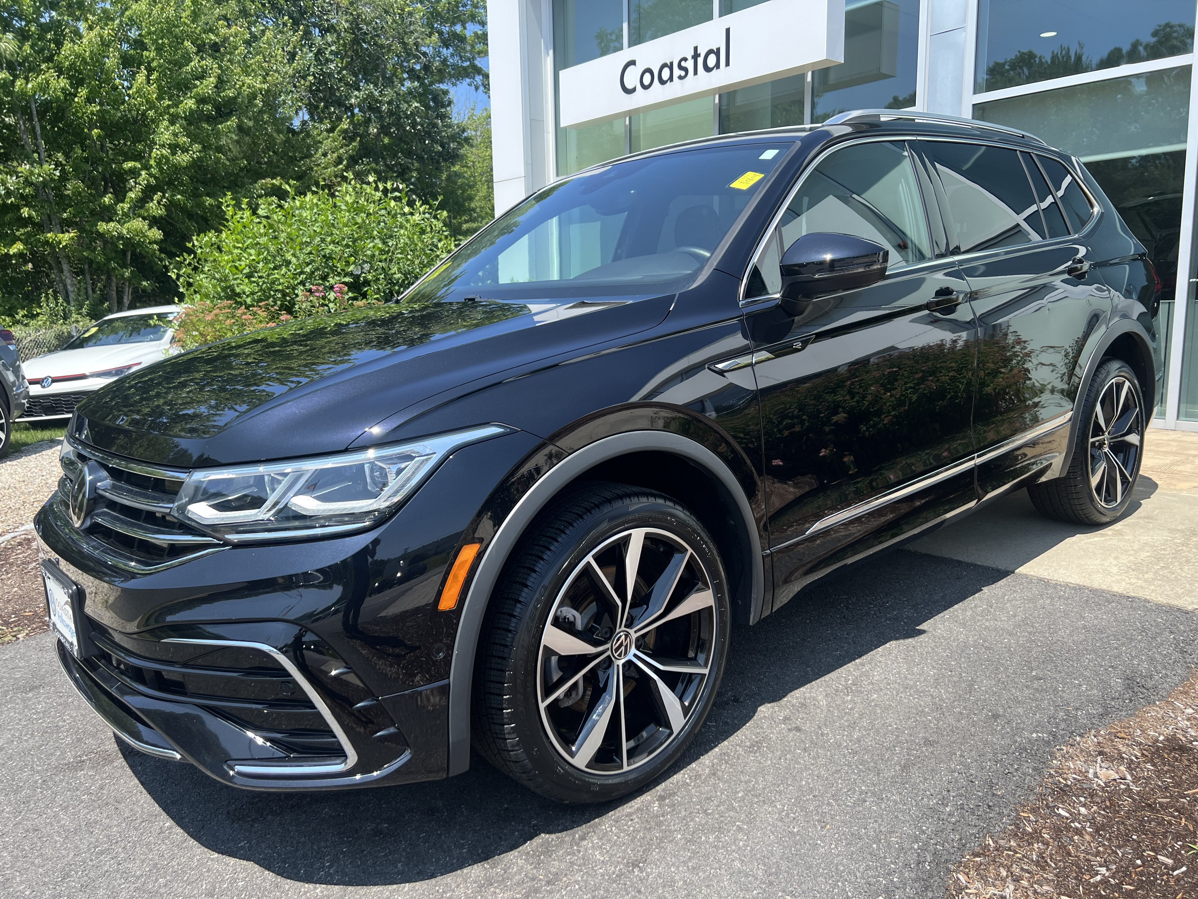 2023 Volkswagen Tiguan SEL R-Line