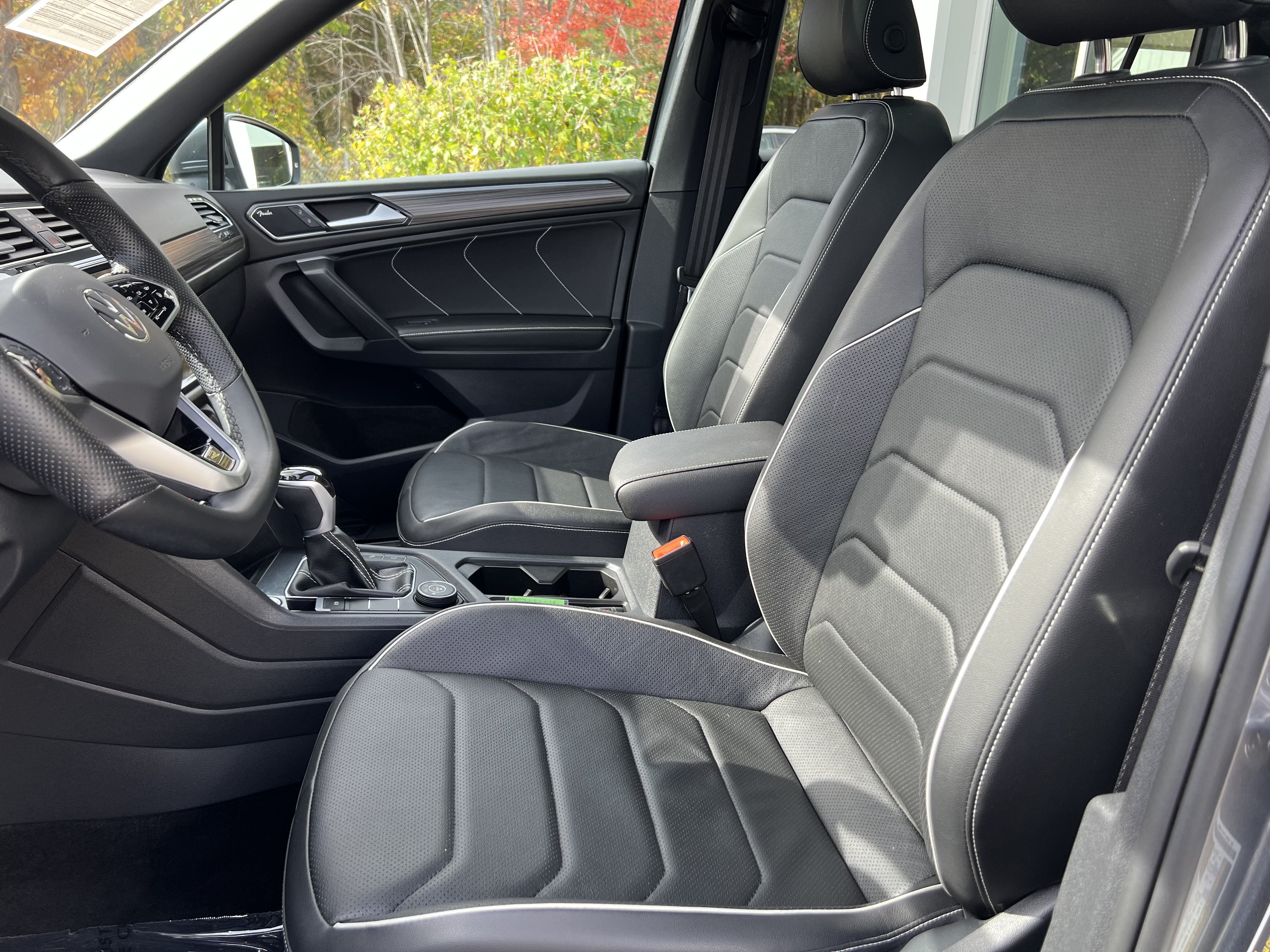 2023 Volkswagen Tiguan SEL R-Line