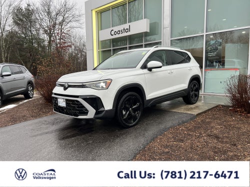 2025 Volkswagen Taos SEL w/black wheel package