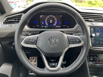 2023 Volkswagen Tiguan SE R-Line Black