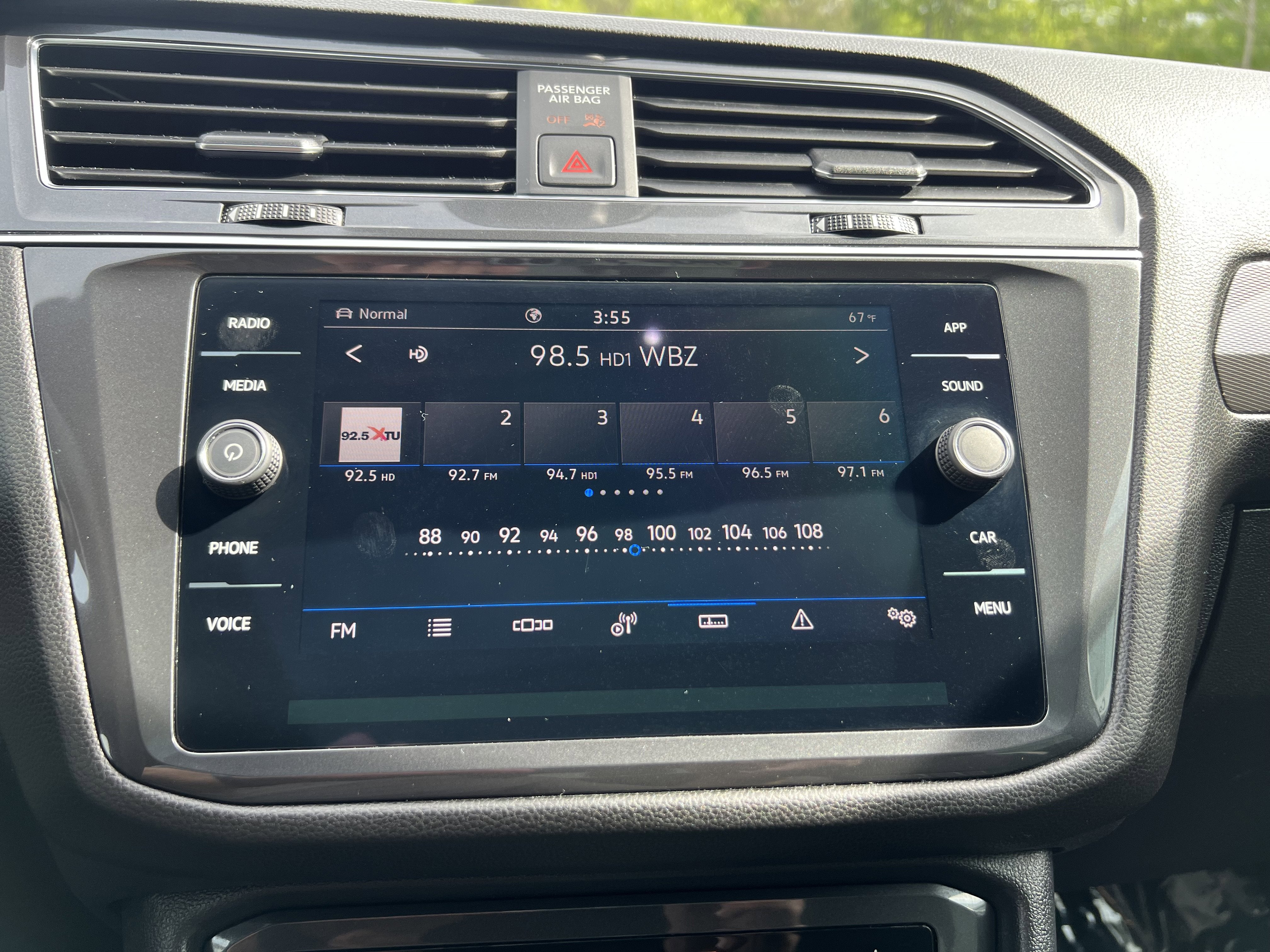 2023 Volkswagen Tiguan SE R-Line Black