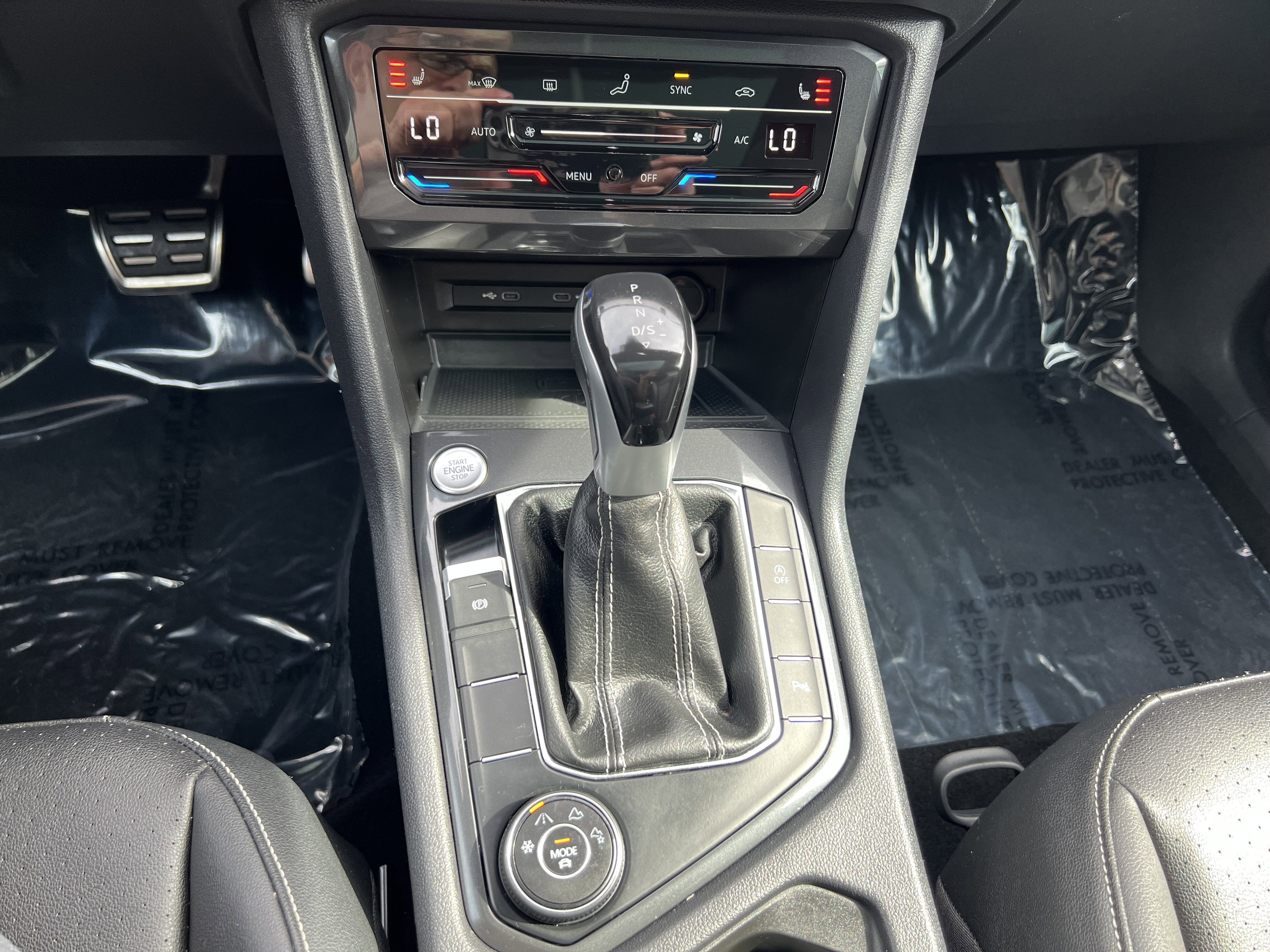 2023 Volkswagen Tiguan SE R-Line Black