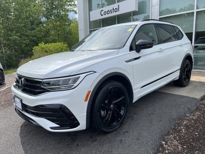 2023 Volkswagen Tiguan SE R-Line Black